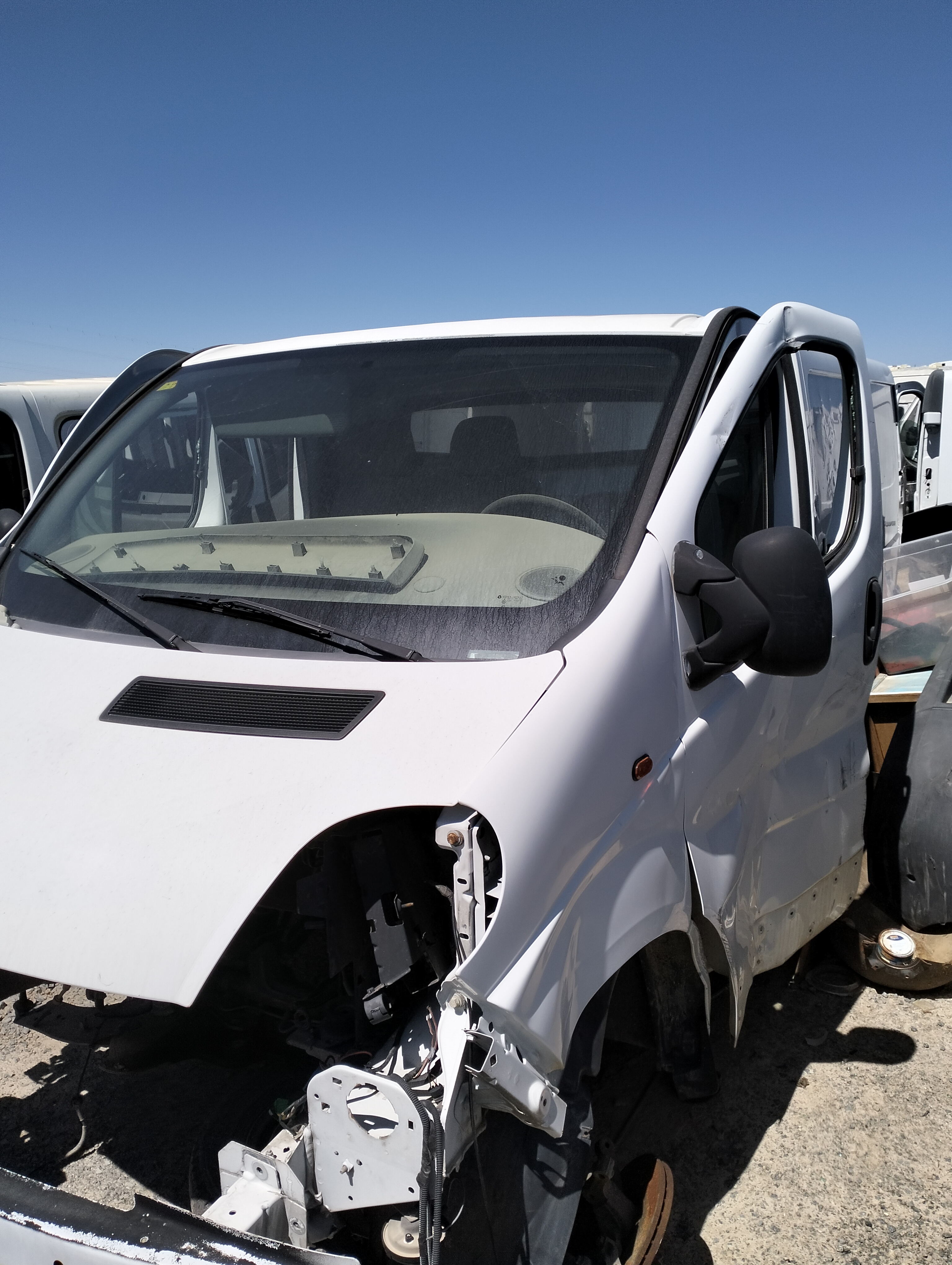 Rejilla aireadora central renault trafic ii furgón (04.2001->)