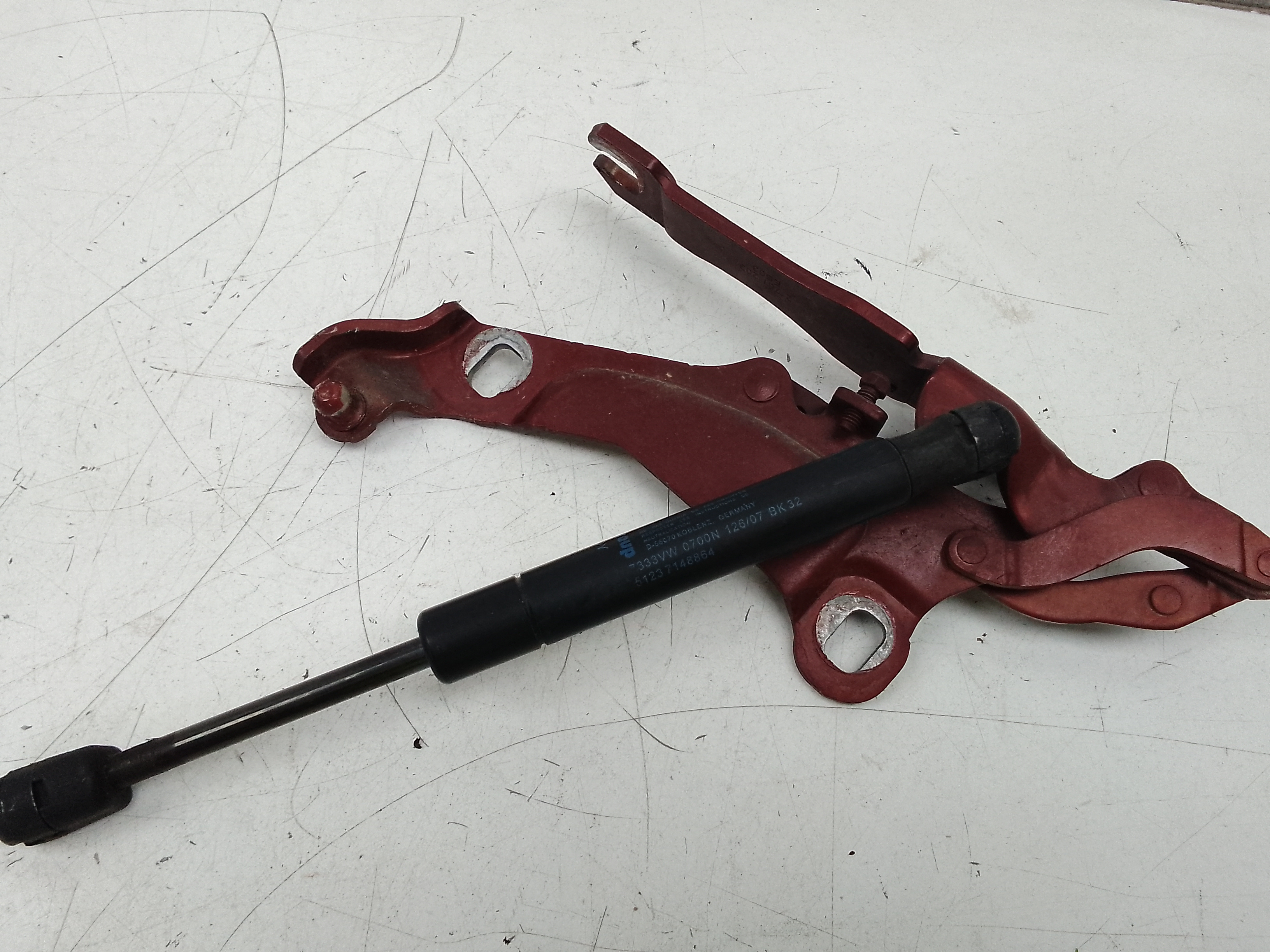 Bisagra capo derecha mini mini (r56)(2006->)