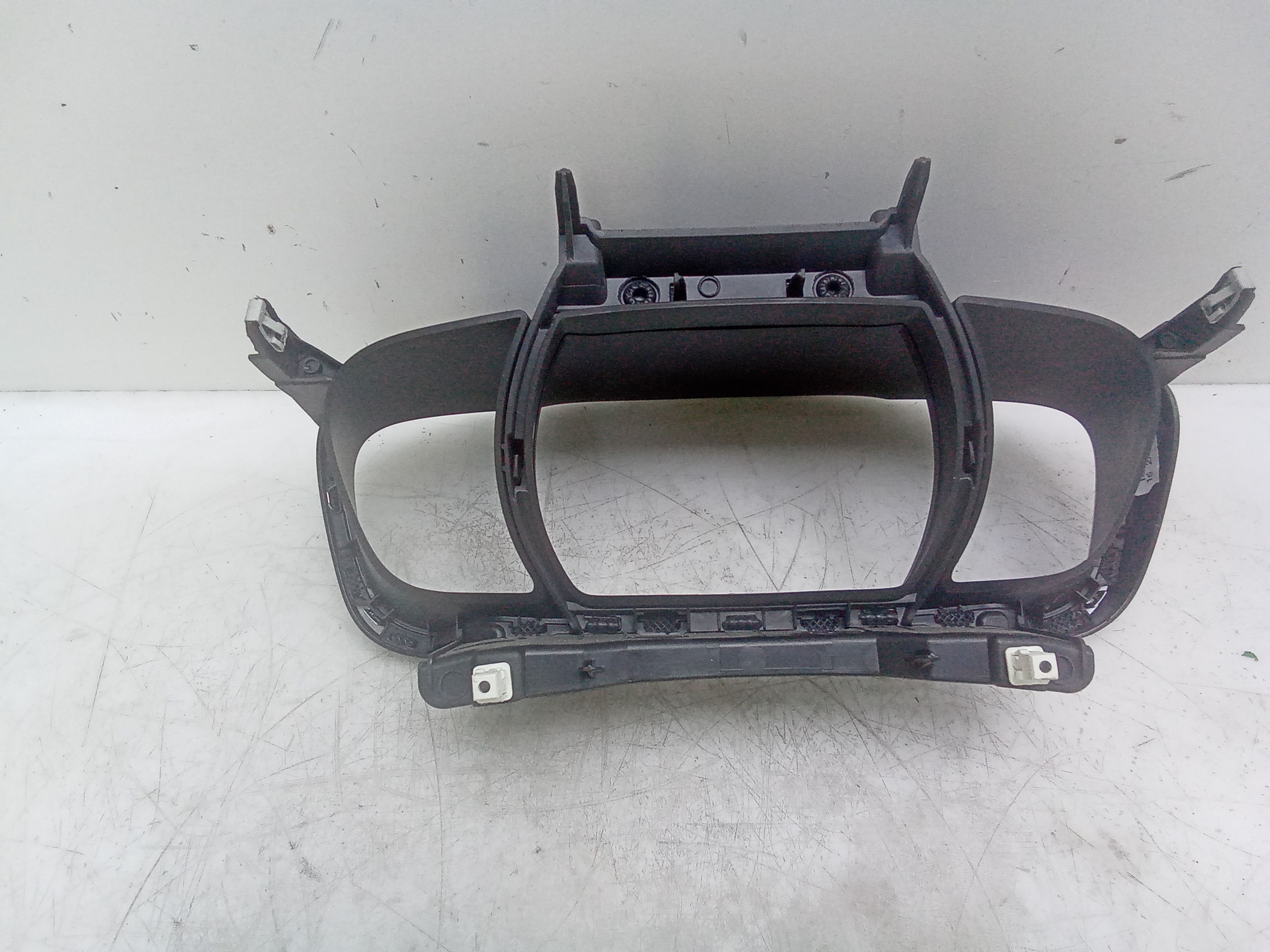 Moldura cuadro instrumentos renault megane iv sport tourer (06.2016->)