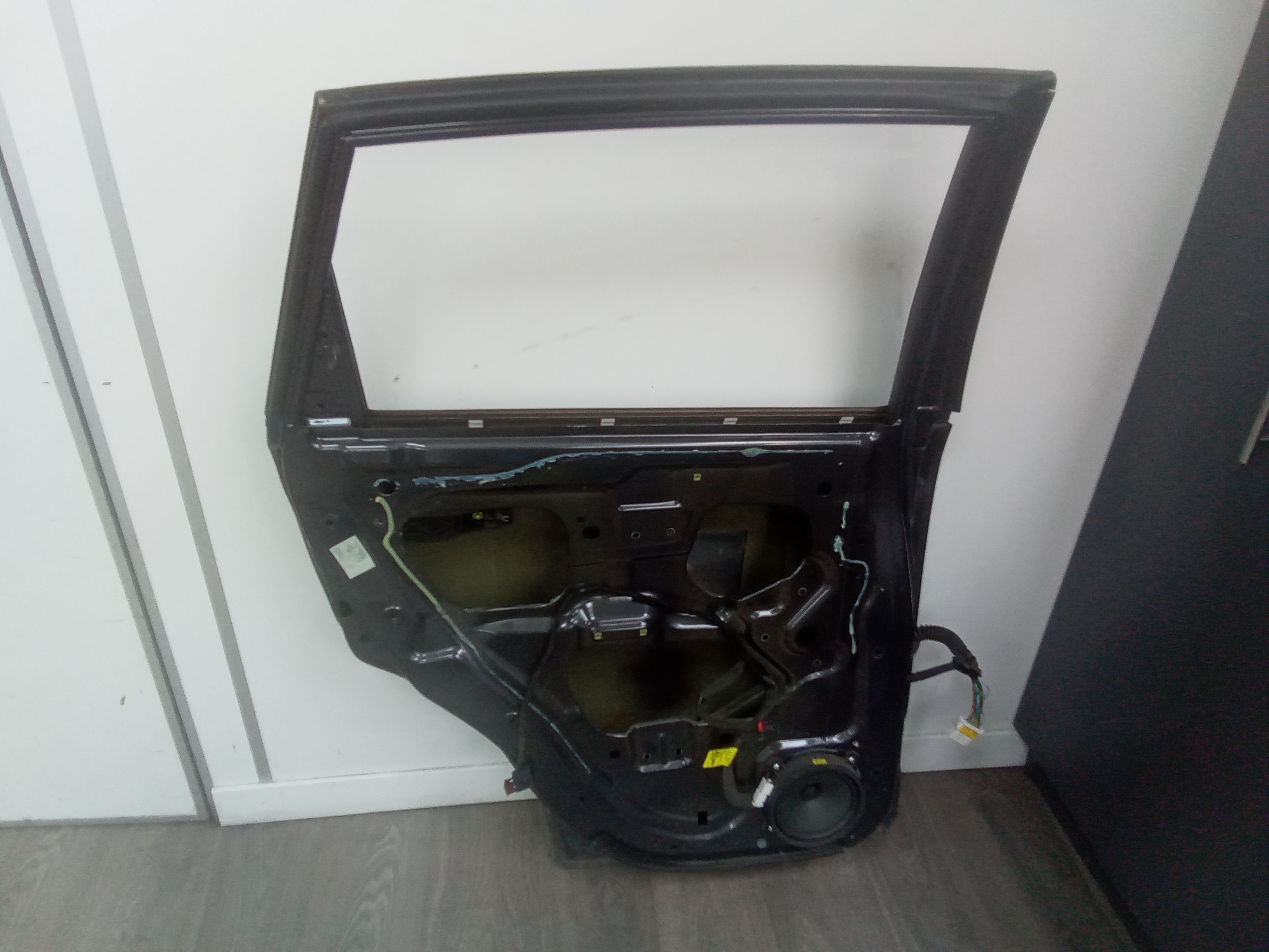 Puerta trasera izquierda opel antara (2006->)