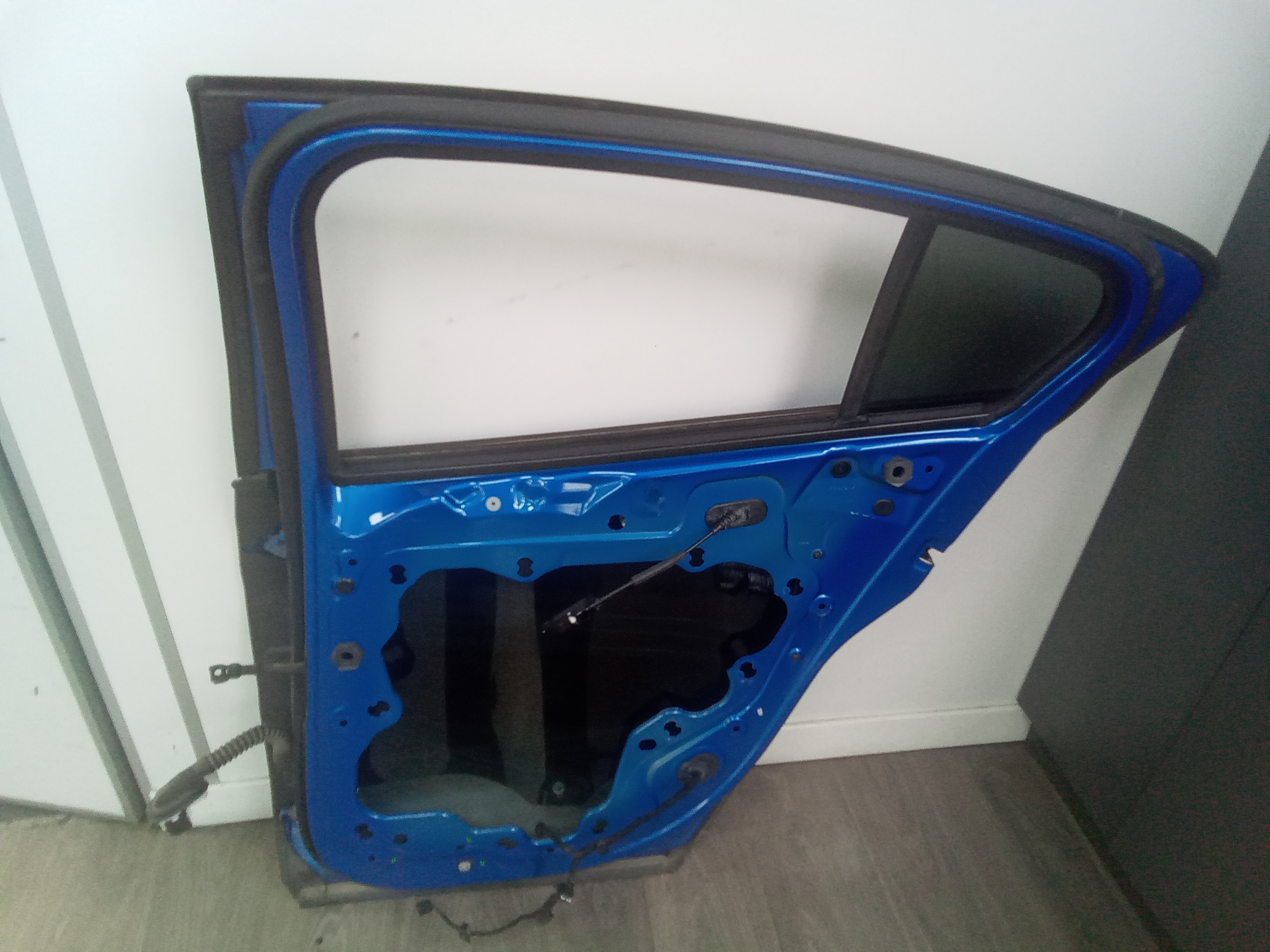 Puerta trasera derecha ford focus berlina (cge)(2018->)