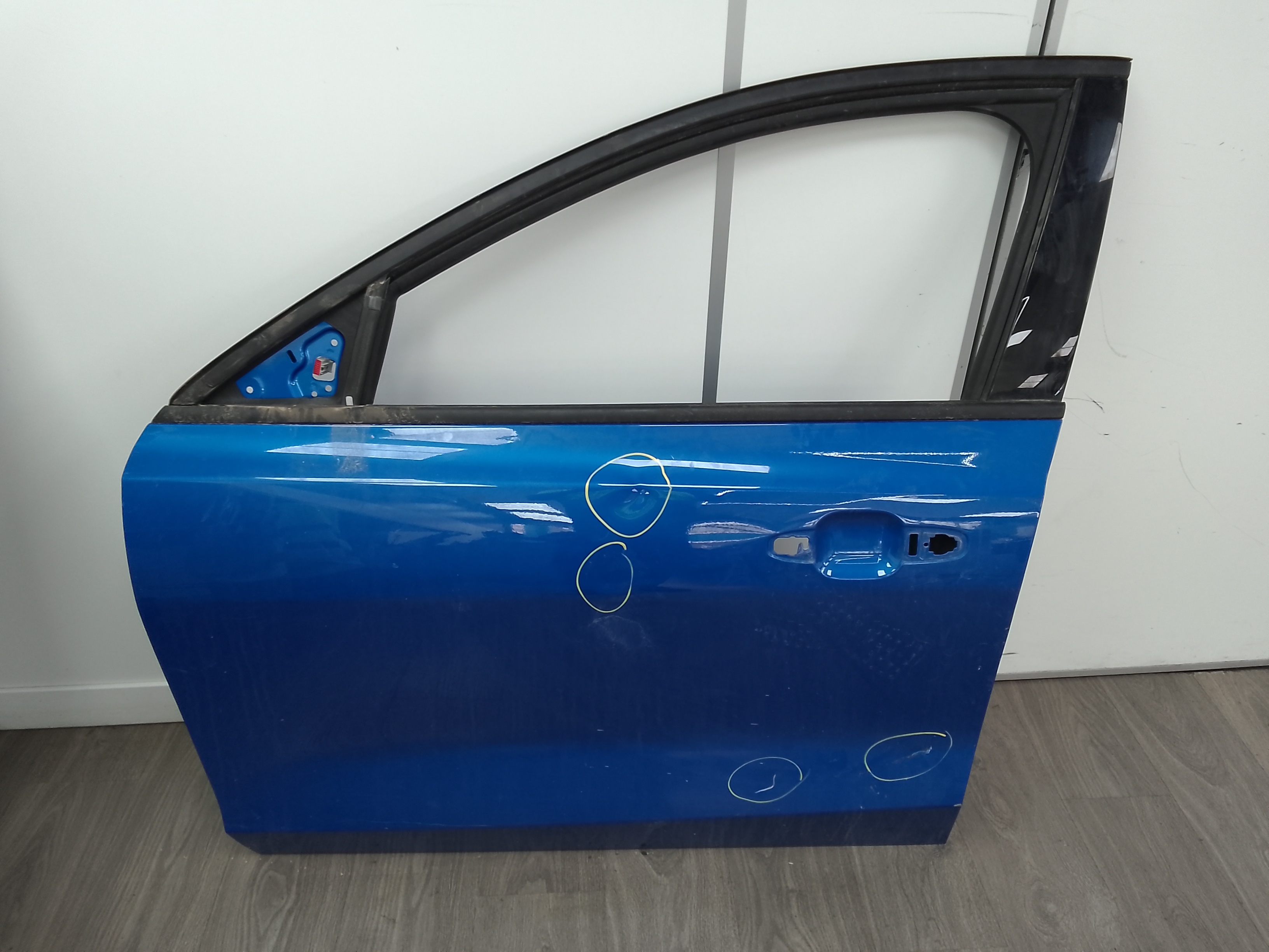 Puerta delantera izquierda ford focus berlina (cge)(2018->)