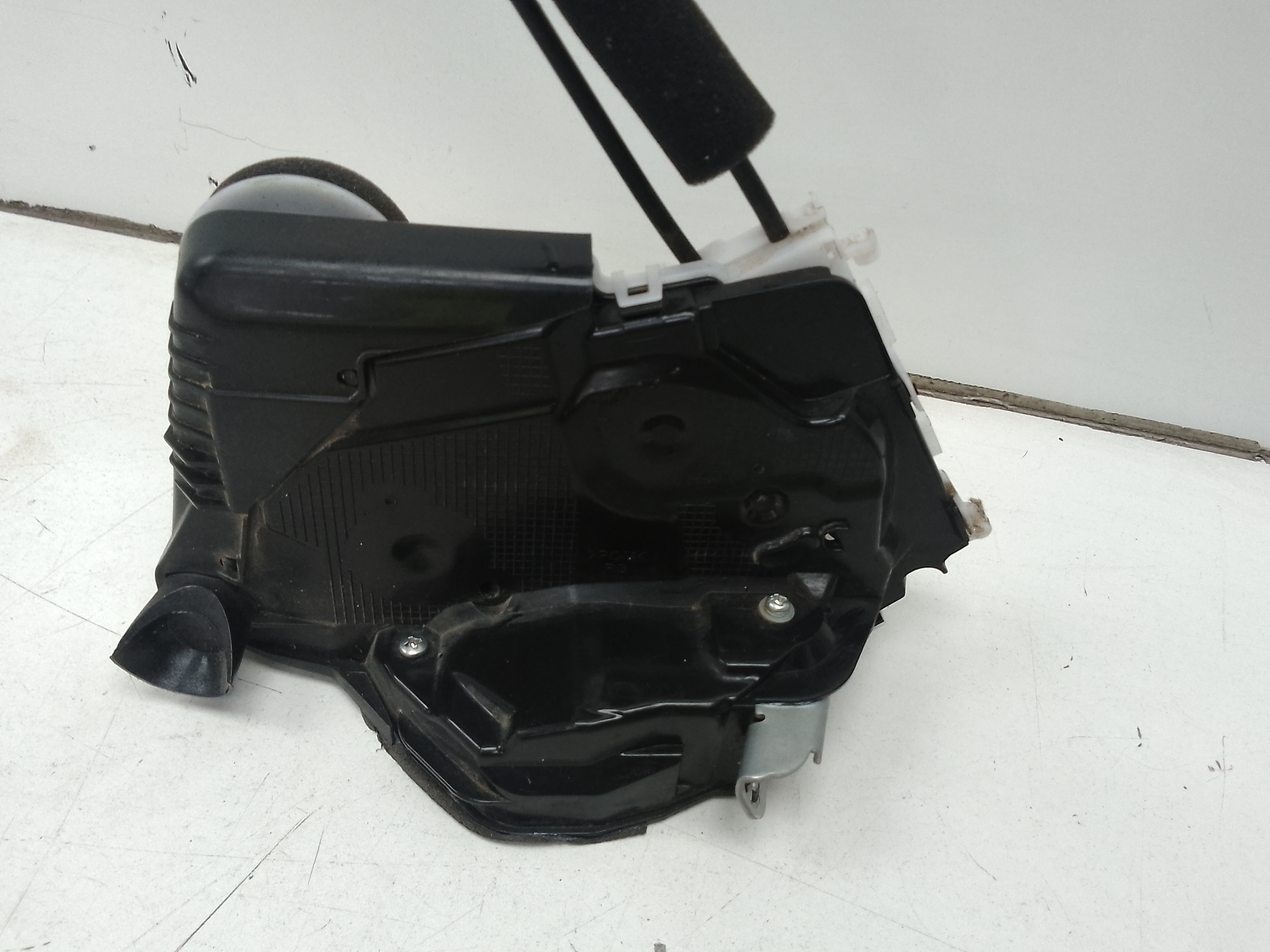 Cerradura puerta delantera derecha subaru outback (b15)(01.2015->)