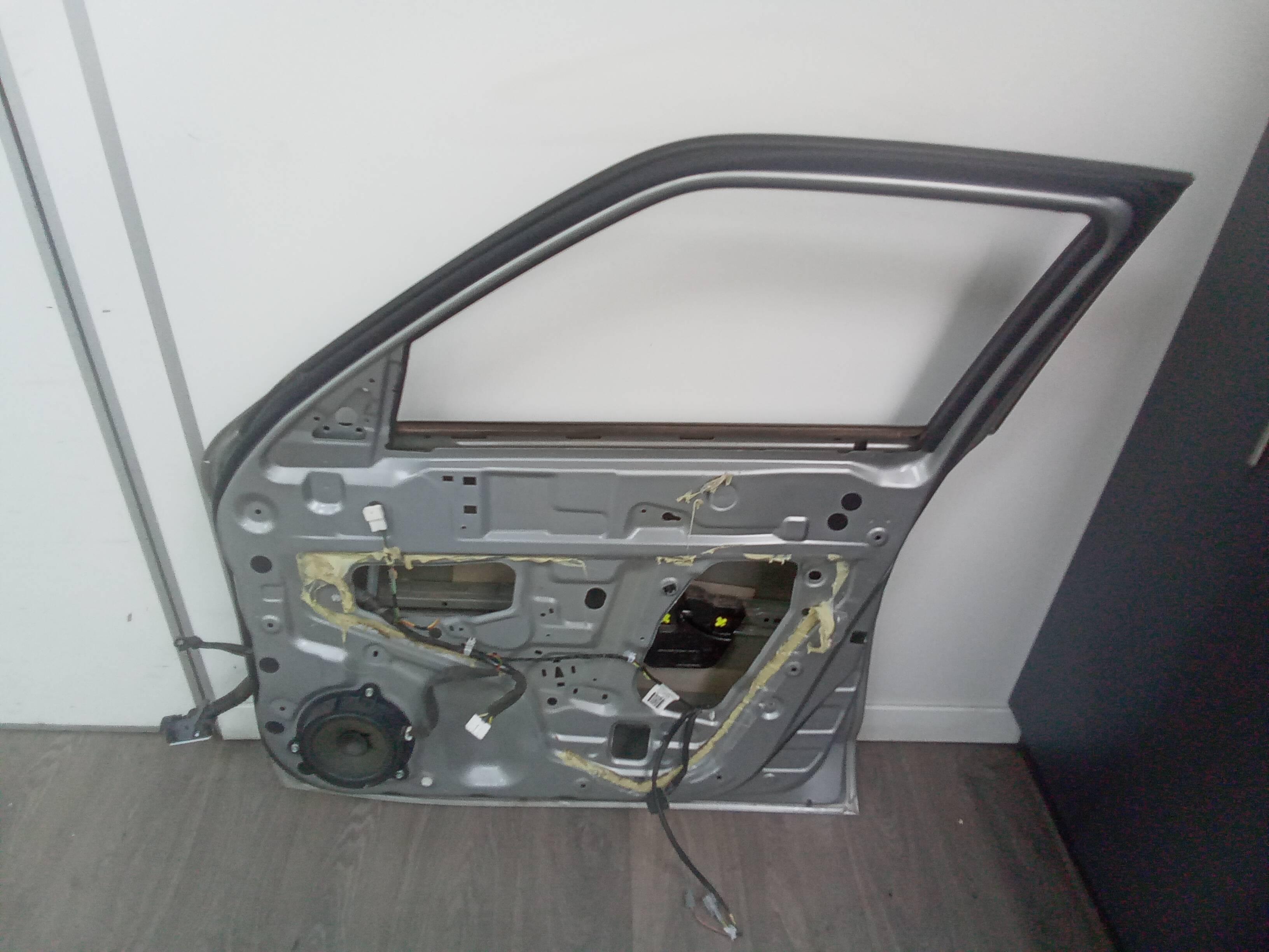 Puerta delantera derecha nissan juke i (f15e)(06.2010->)