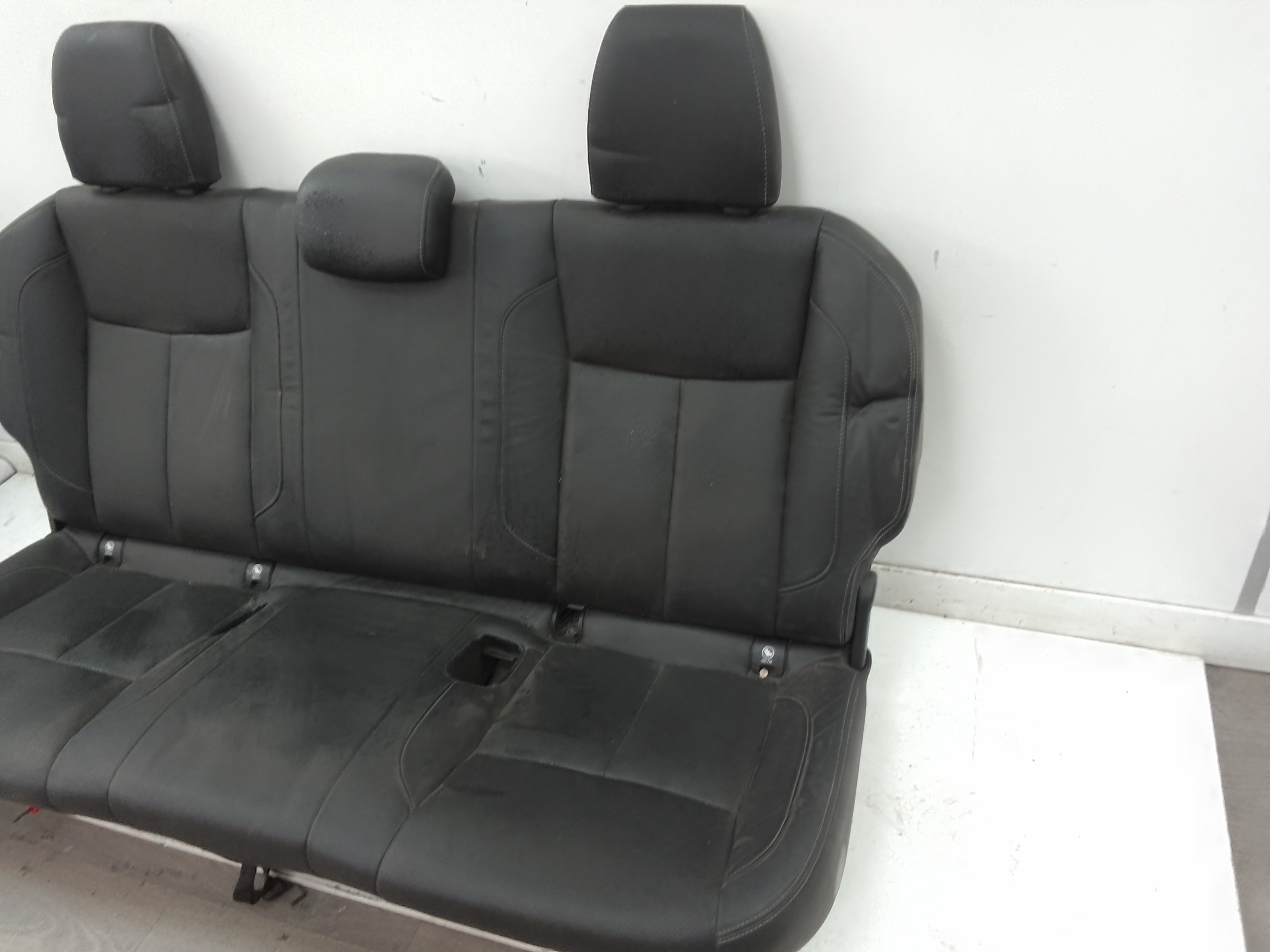 Asiento trasero nissan navara np300 pick-up (d23m)(12.2015->)