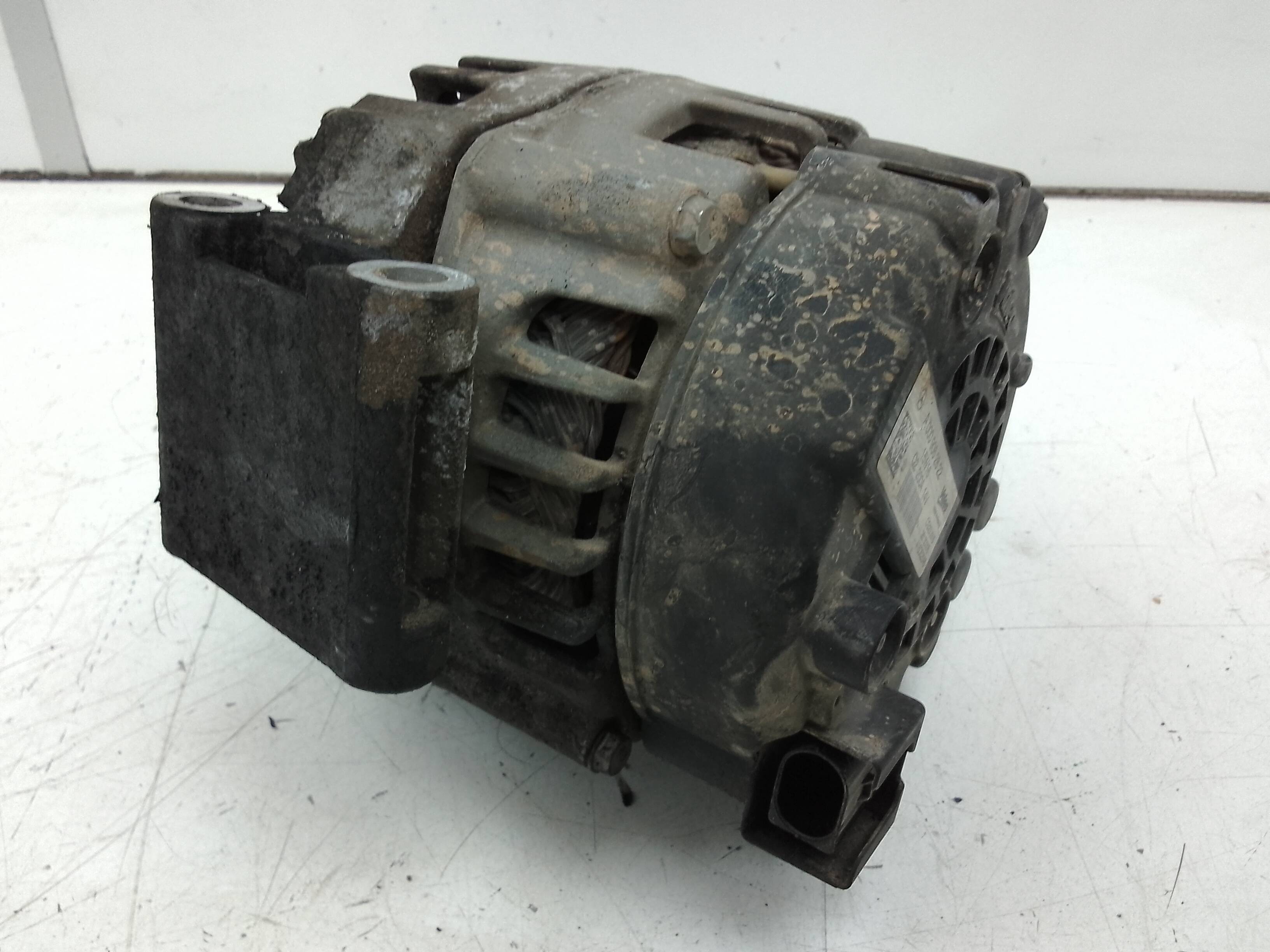 Alternador mercedes-benz v -clase combi (447)(01.2014->)