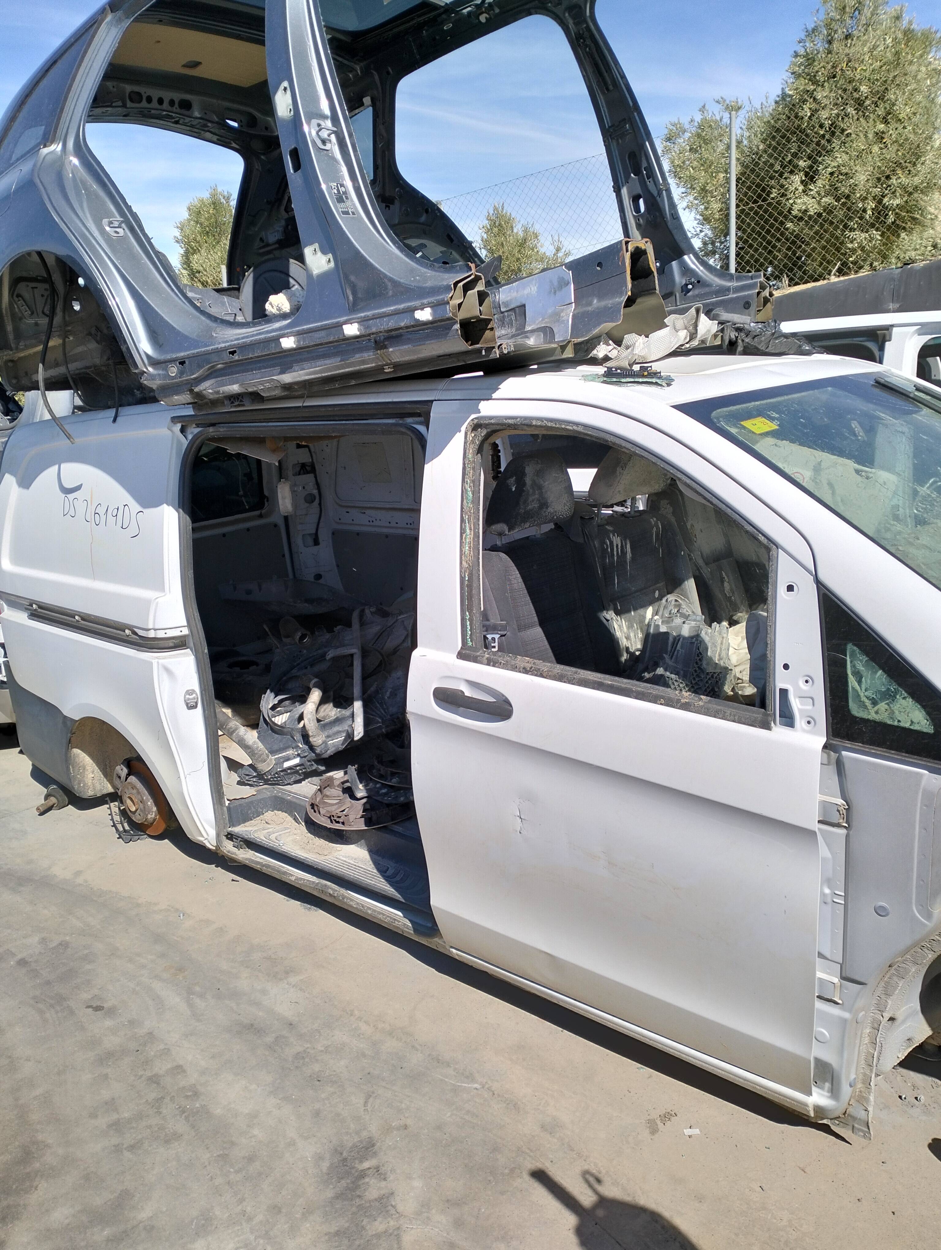 Corte carroceria mercedes-benz vito mixto (447)(07.2014->)