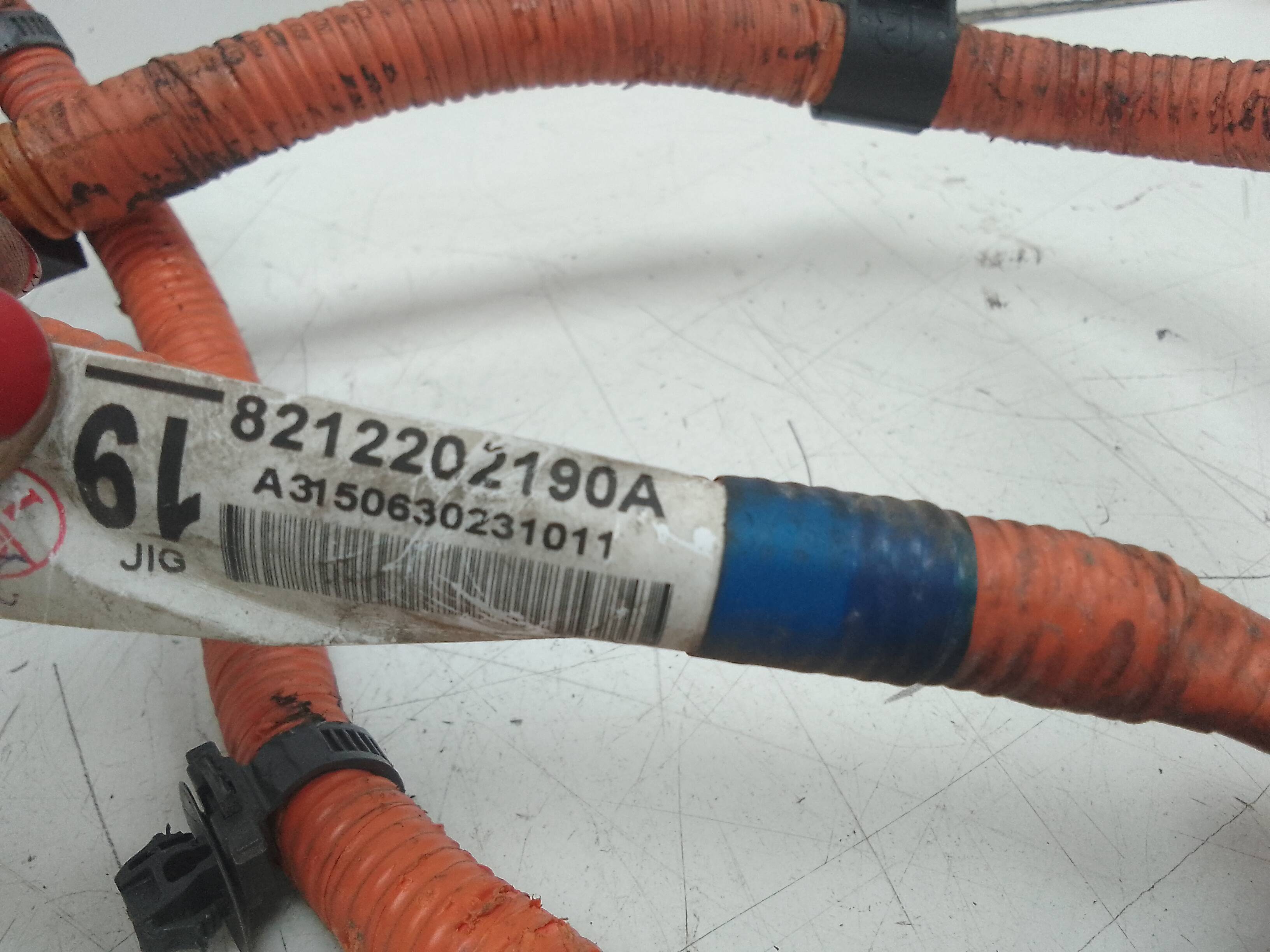 Cable positivo toyota auris (e18)(10.2012->)