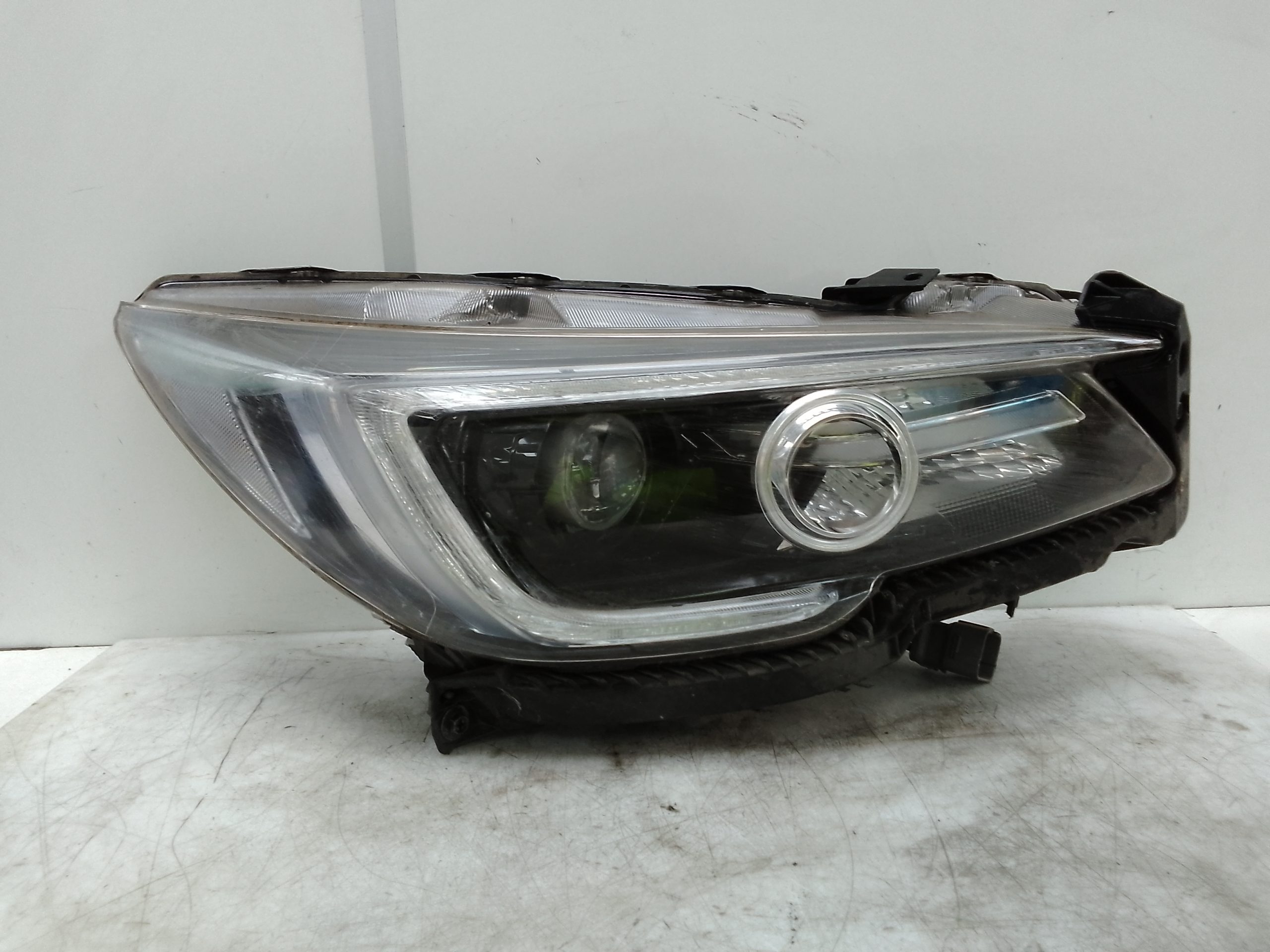 Faro derecho subaru outback (b15)(01.2015->)