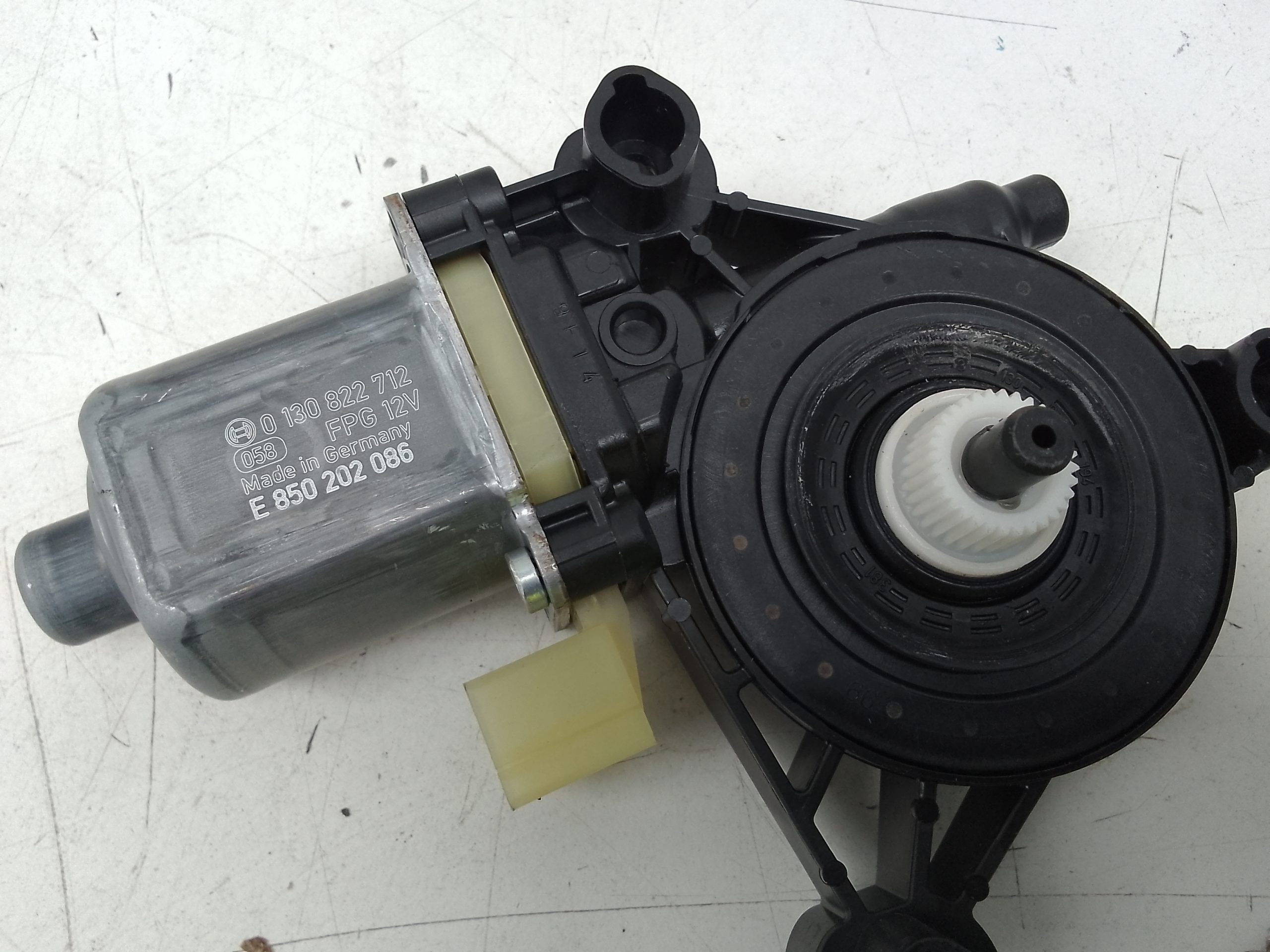 Motor elevalunas trasero derecho audi q3 (f3b)(11.2018->)