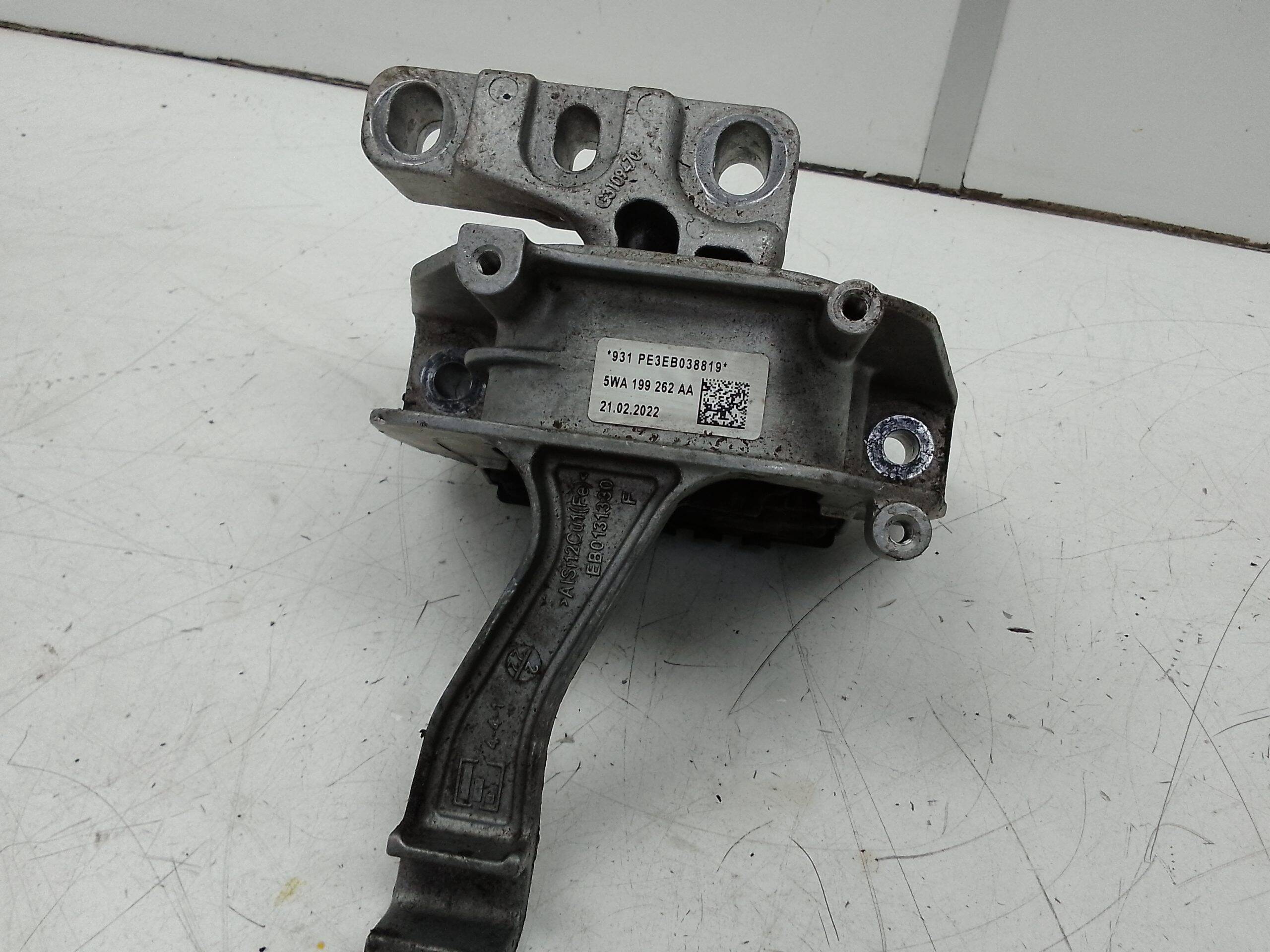 Soporte motor cupra formentor (km7)(08.2020->)