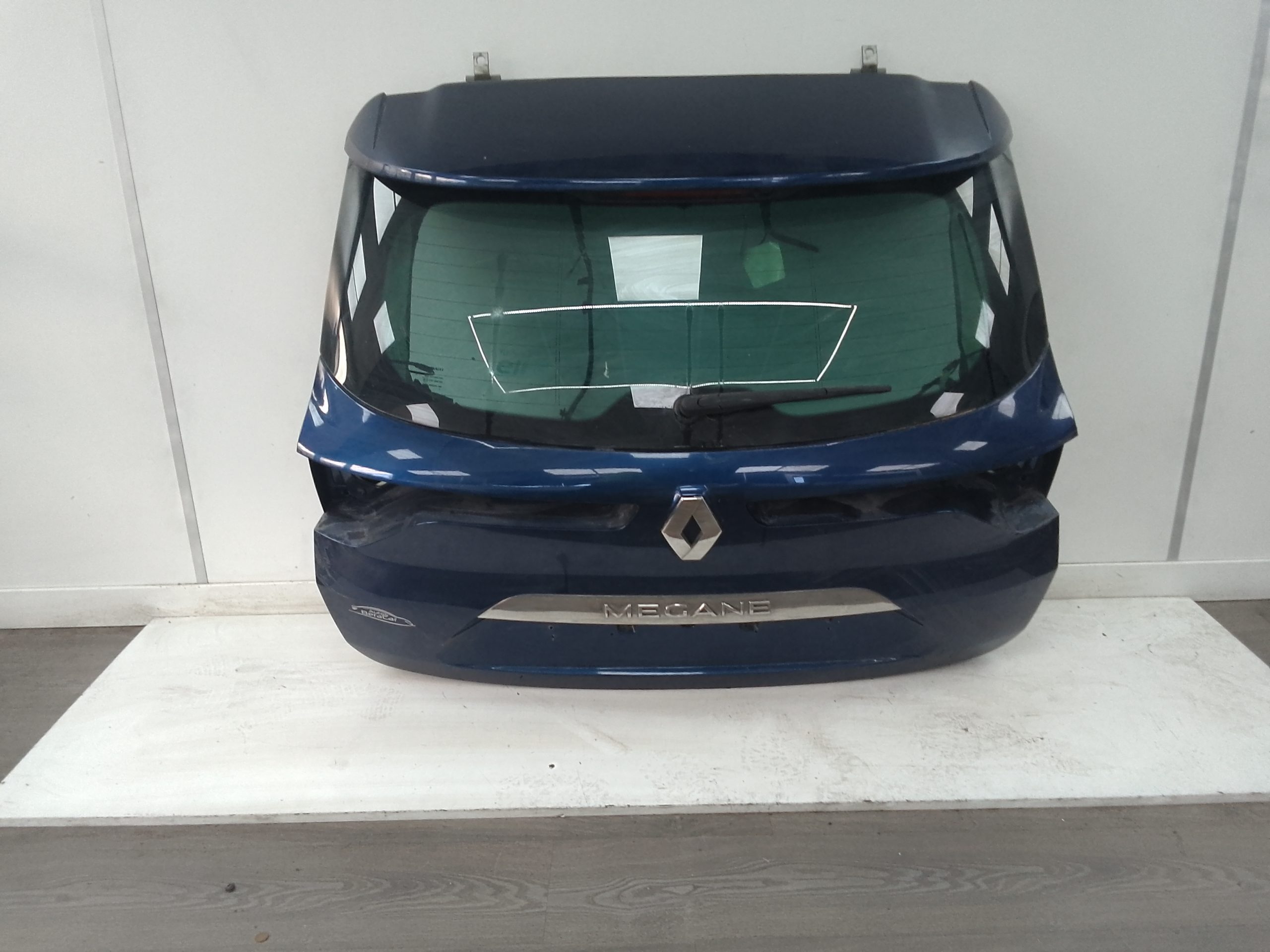 Porton trasero renault megane iv sport tourer (06.2016->)