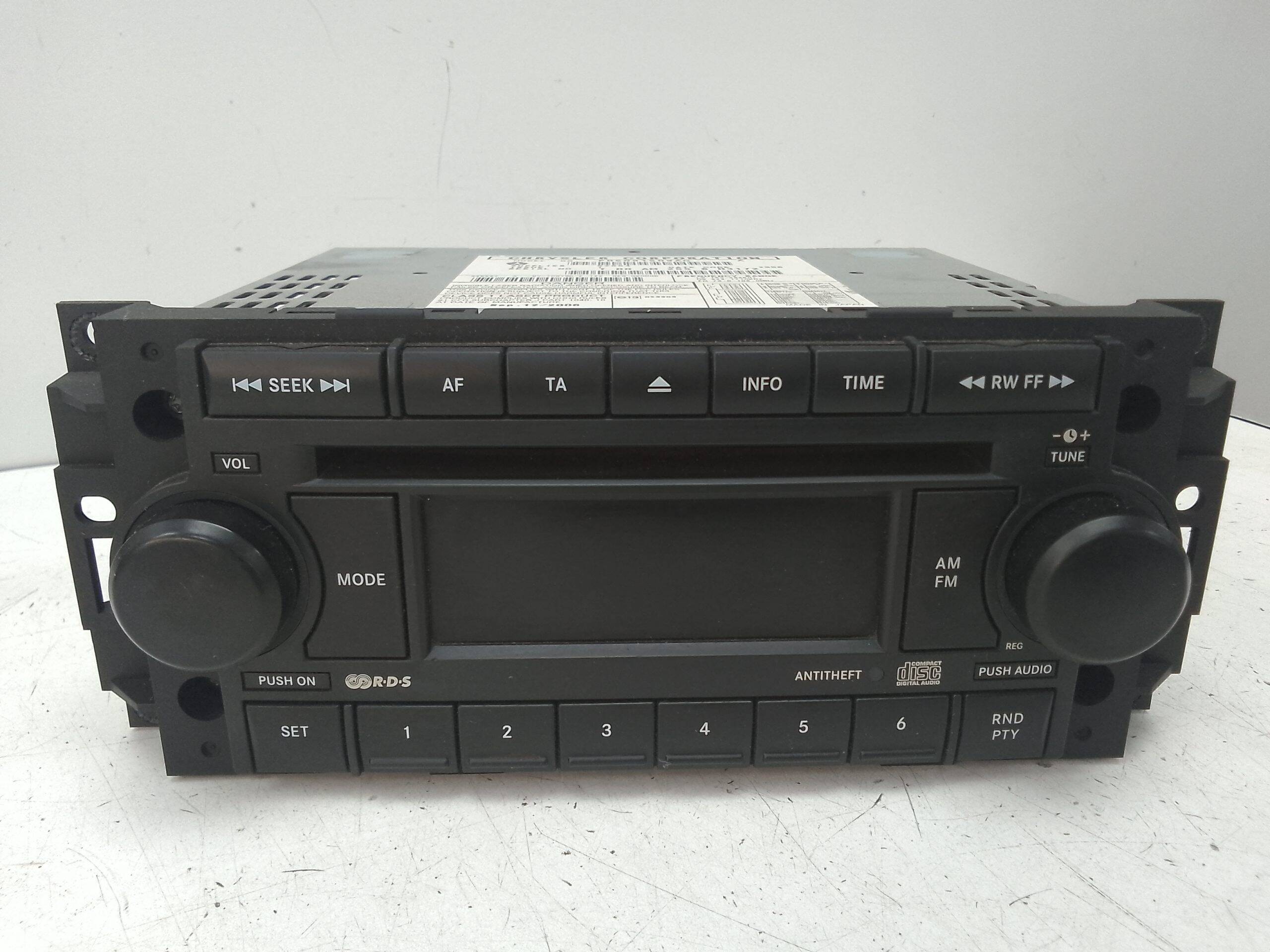 Sistema audio / radio cd jeep commander (xh/xk)(2006->)