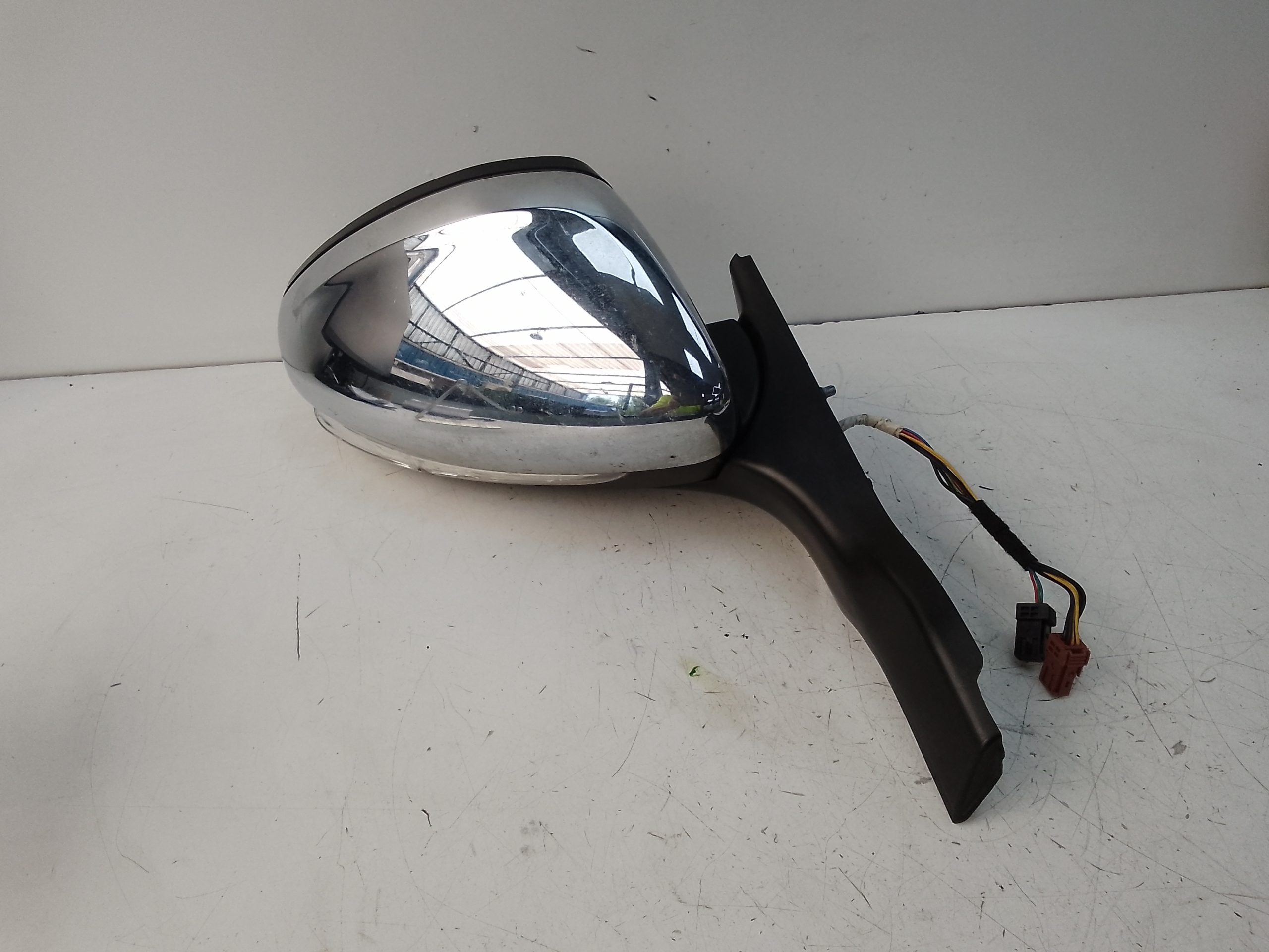 Retrovisor derecho electrico peugeot 208 (01.2012->)