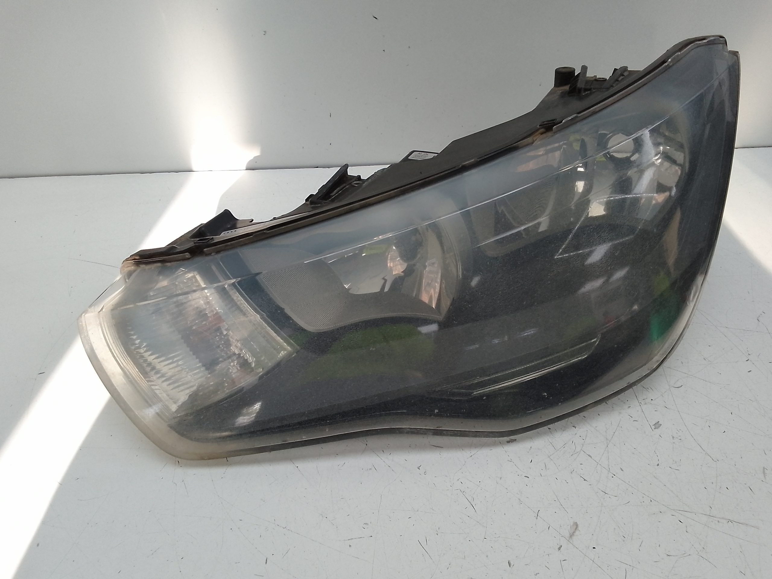 Faro izquierdo audi a1 sportback (8xa)(11.2011->)