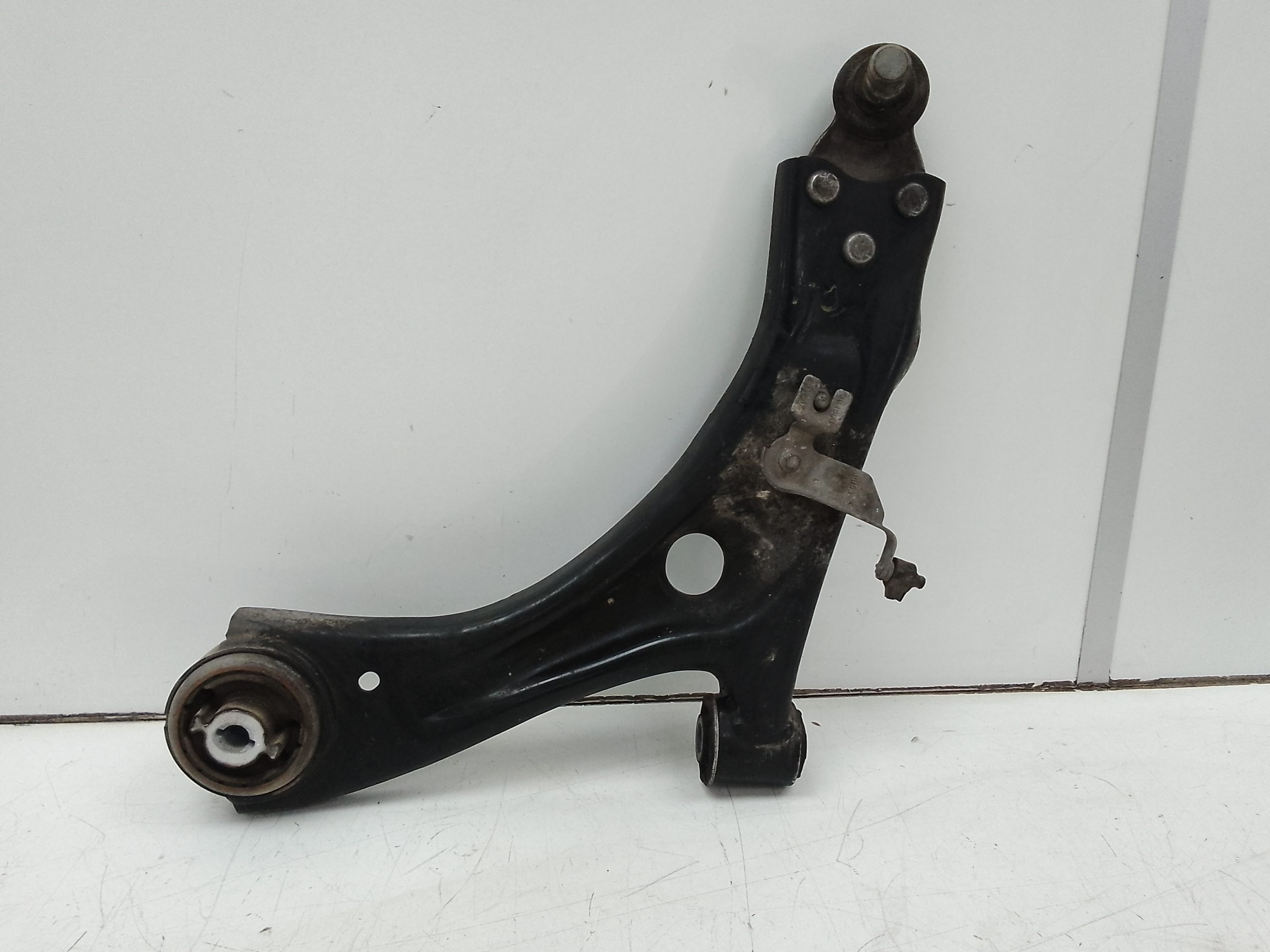 Brazo suspension inferior delantero izquierdo ford focus berlina (cge)(2018->)