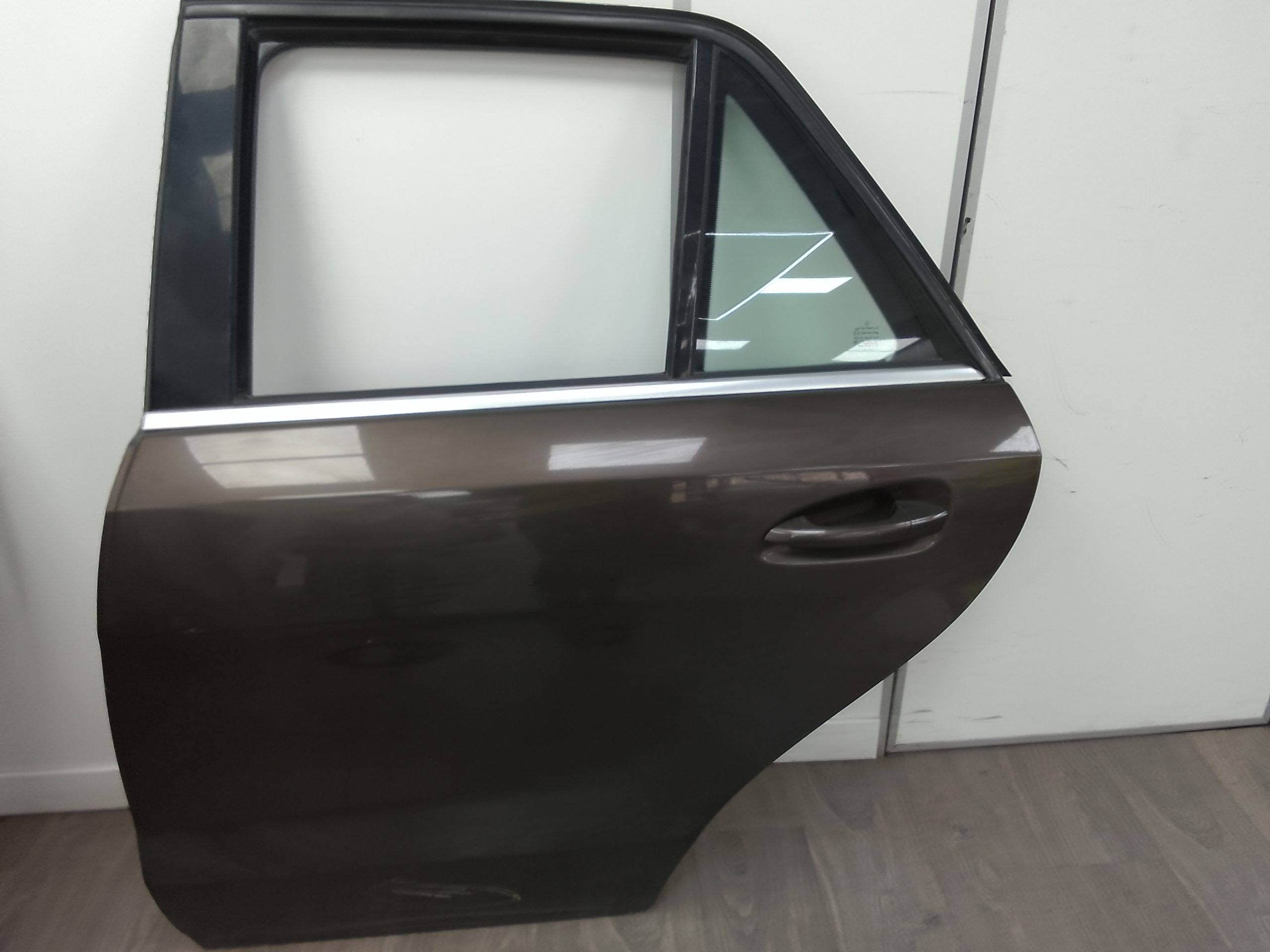 Puerta trasera izquierda mercedes-benz clase m (bm 166)(06.2011->)