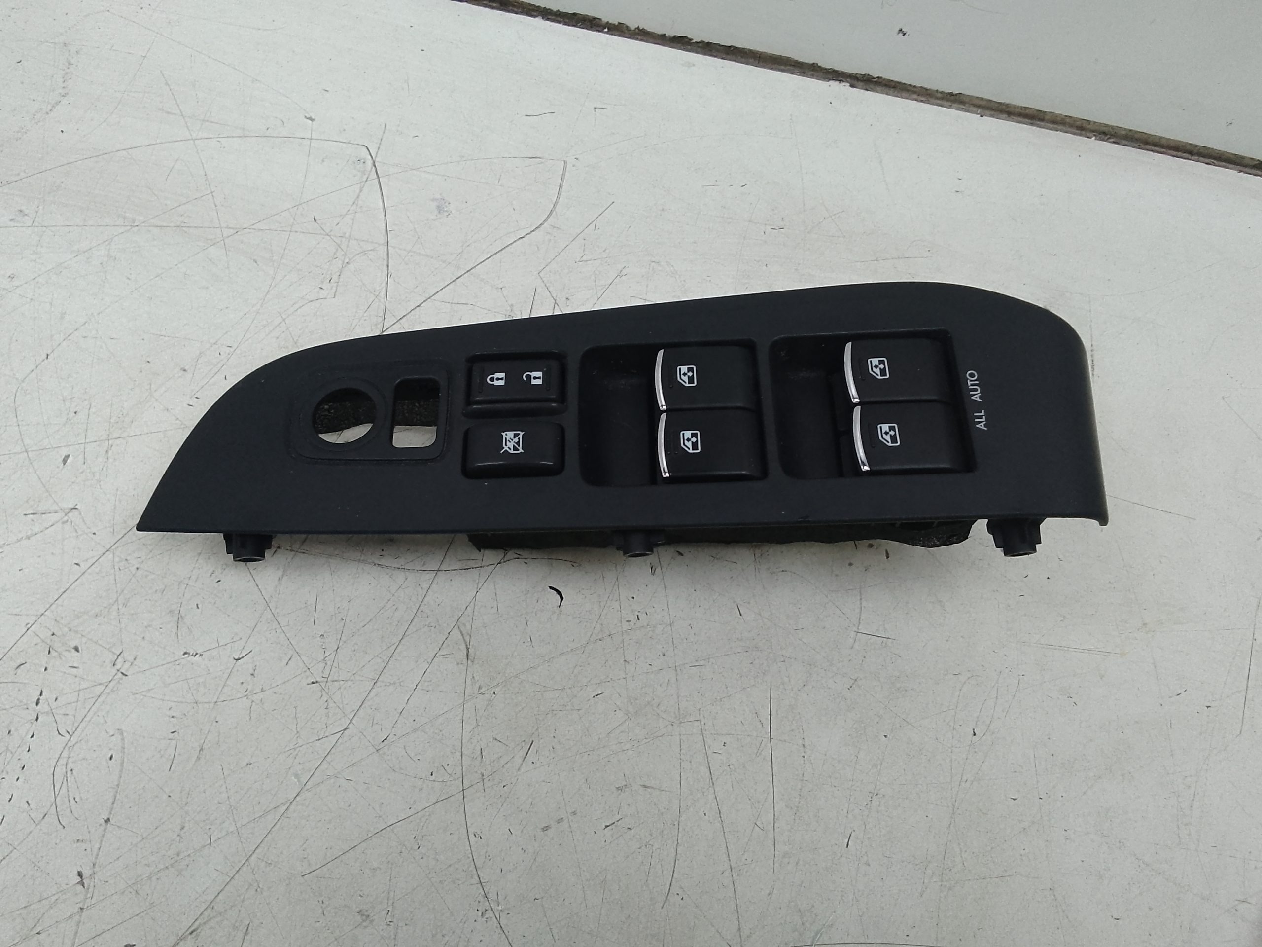 Mando elevalunas delantero izquierdo subaru outback (b15)(01.2015->)