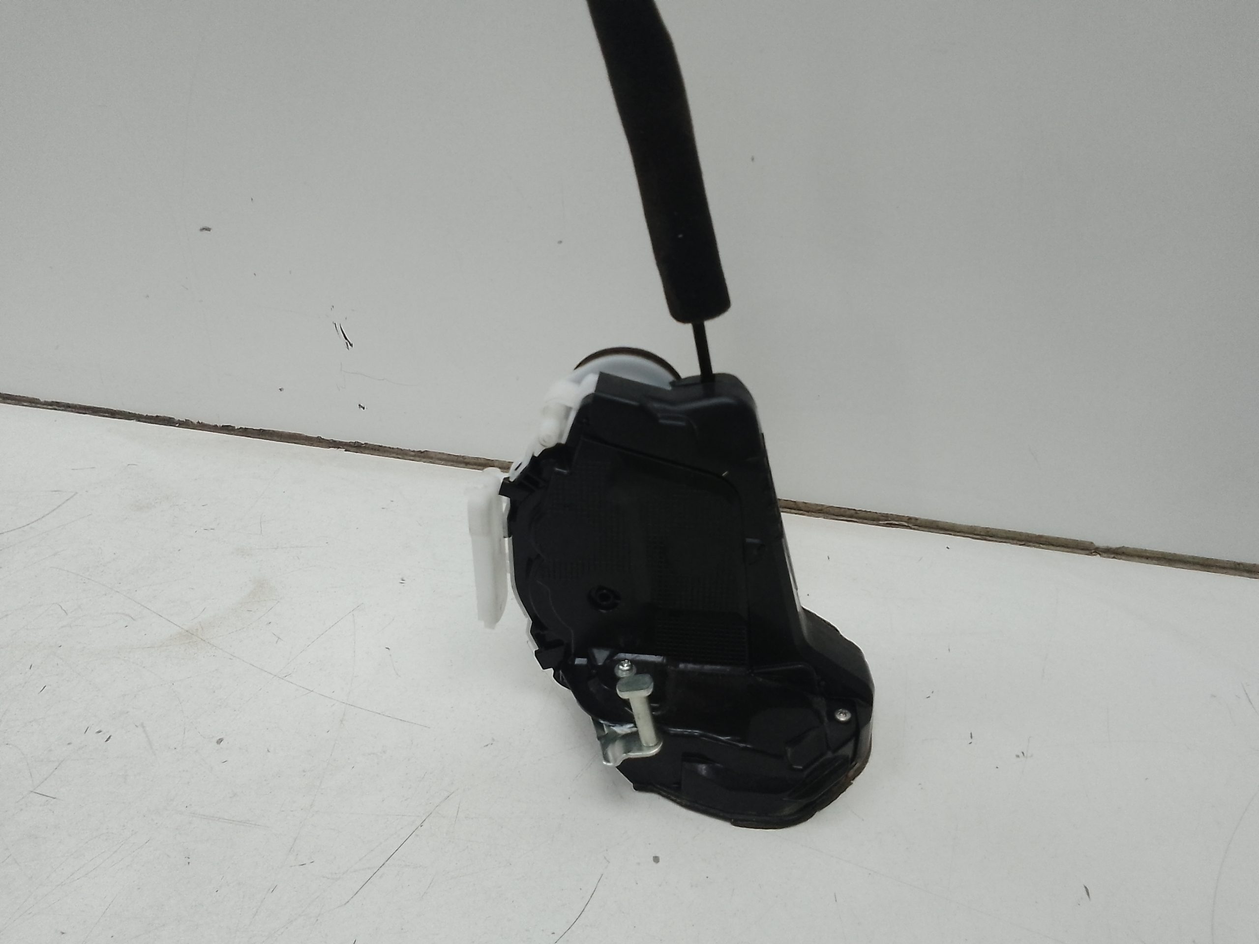 Cerradura puerta trasera izquierda subaru outback (b15)(01.2015->)