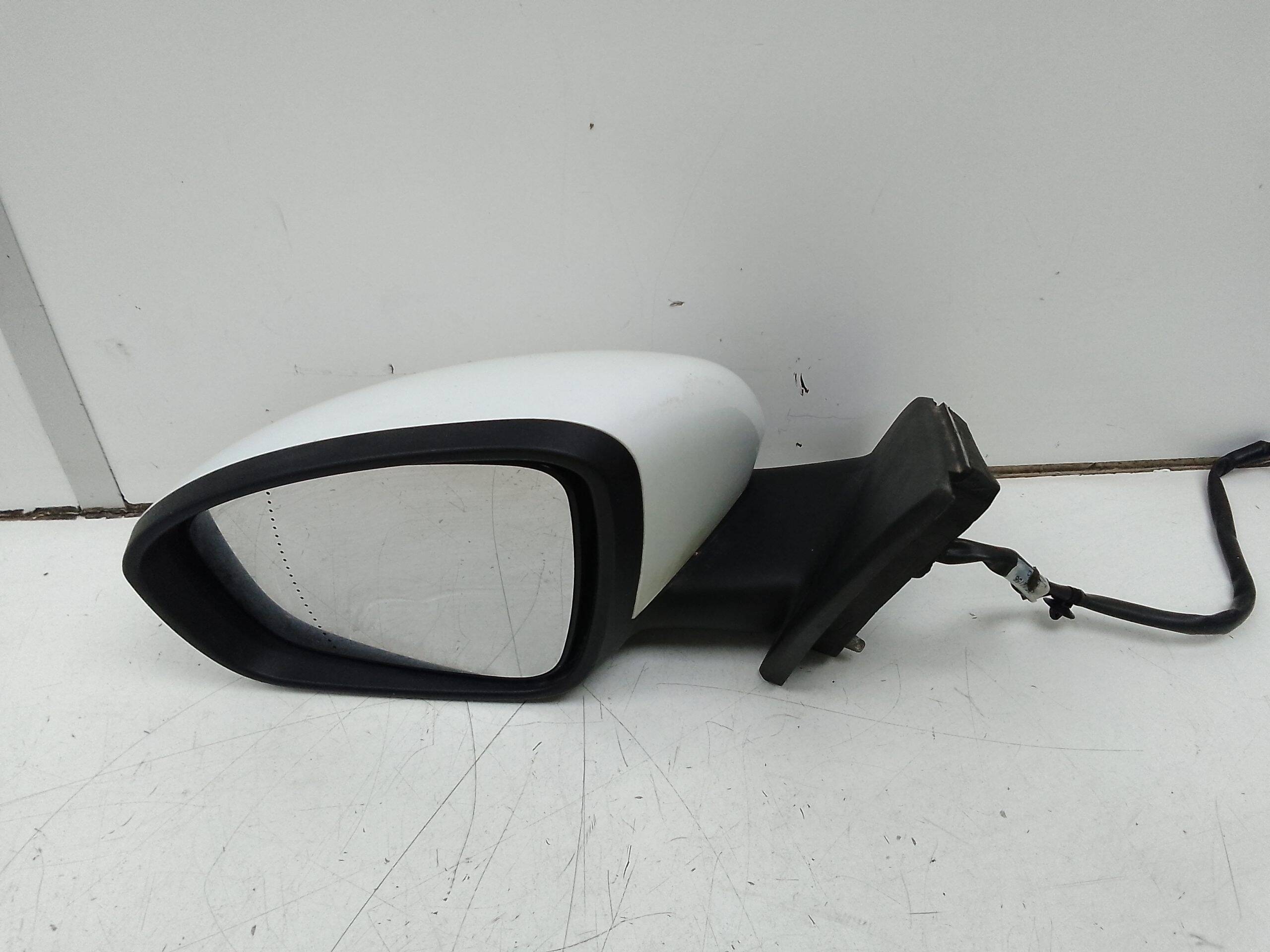 Retrovisor izquierdo renault megane iv sport tourer (06.2016->)