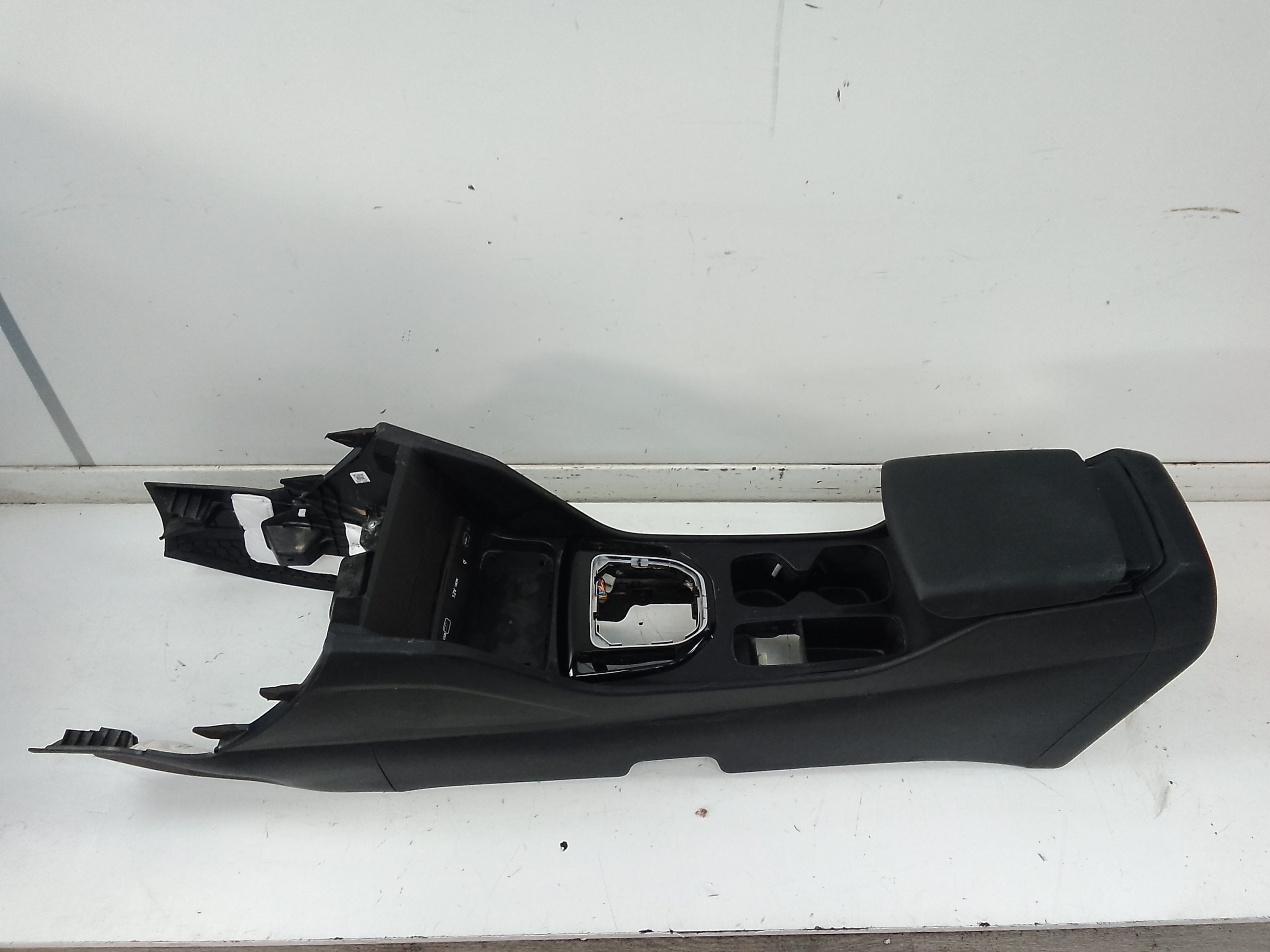 Consola central hyundai tucson (nx)(12.2020->)