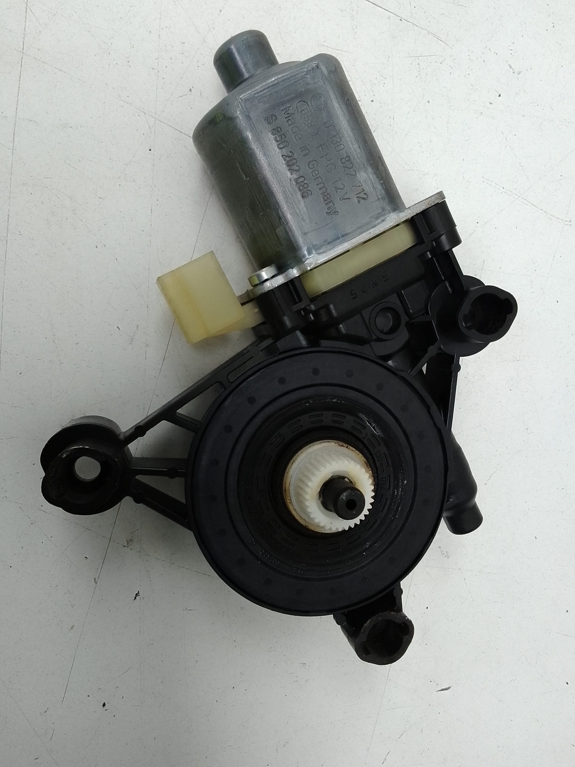 Motor elevalunas trasero derecho audi a3 sportback (8va)(09.2012->)