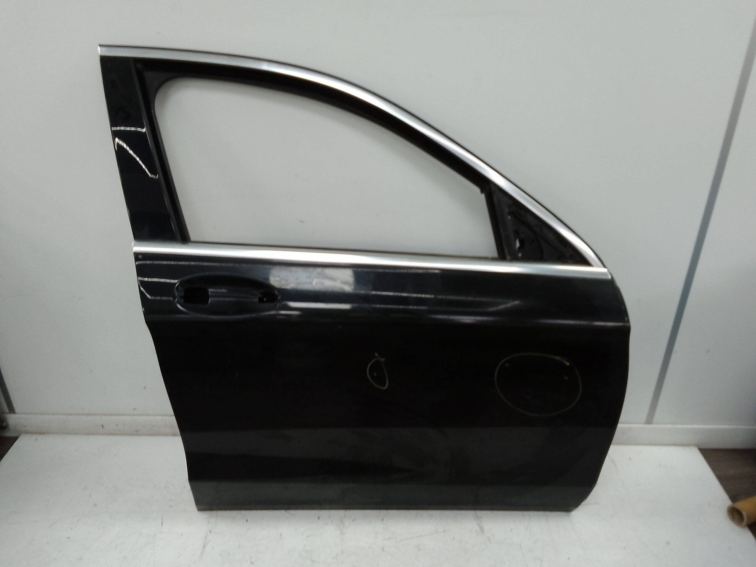 Puerta delantera derecha mercedes-benz clase glc (bm 253)(06.2015->)