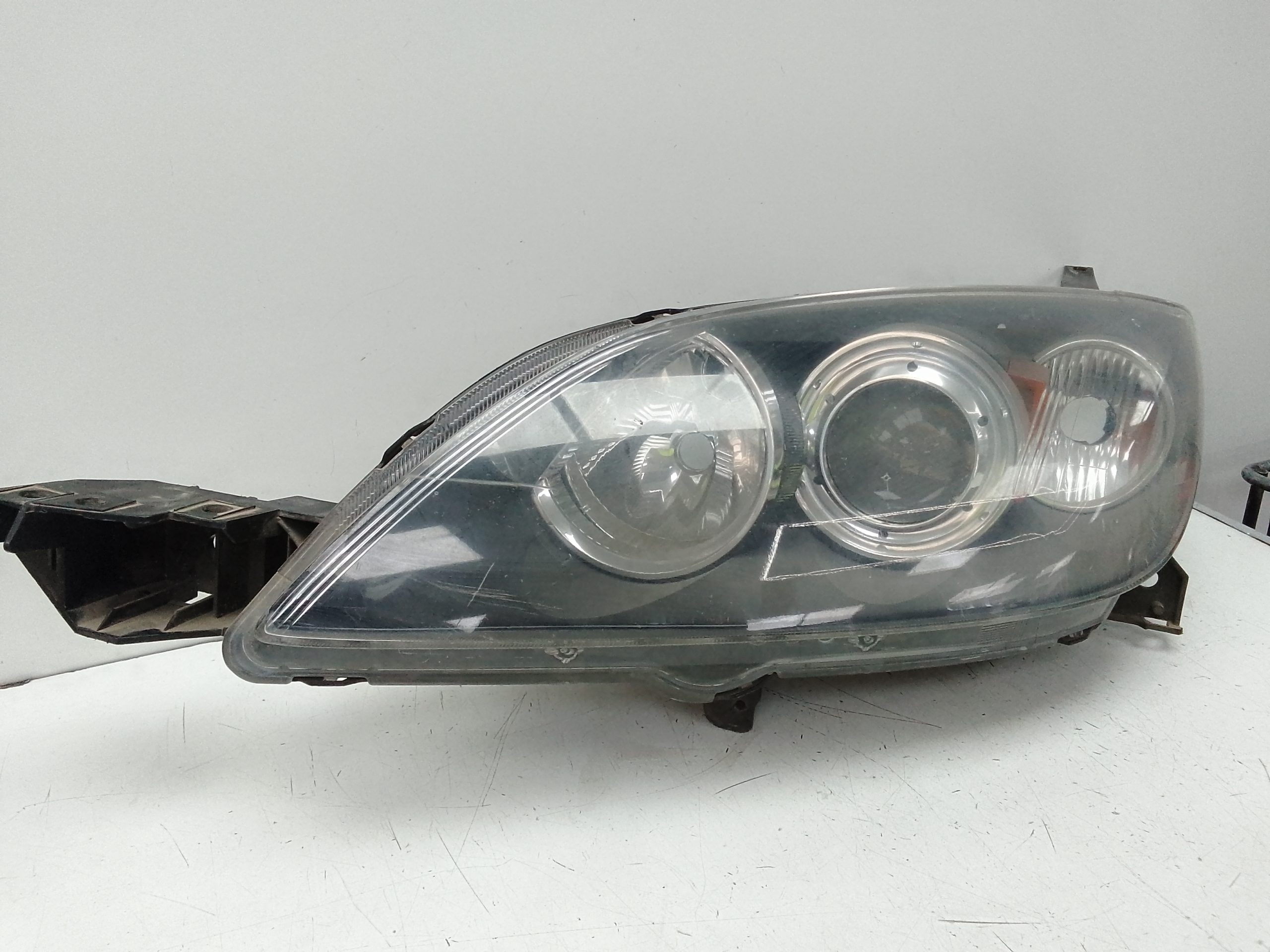 Faro izquierdo mazda 3 berlina (bk)(2003->)