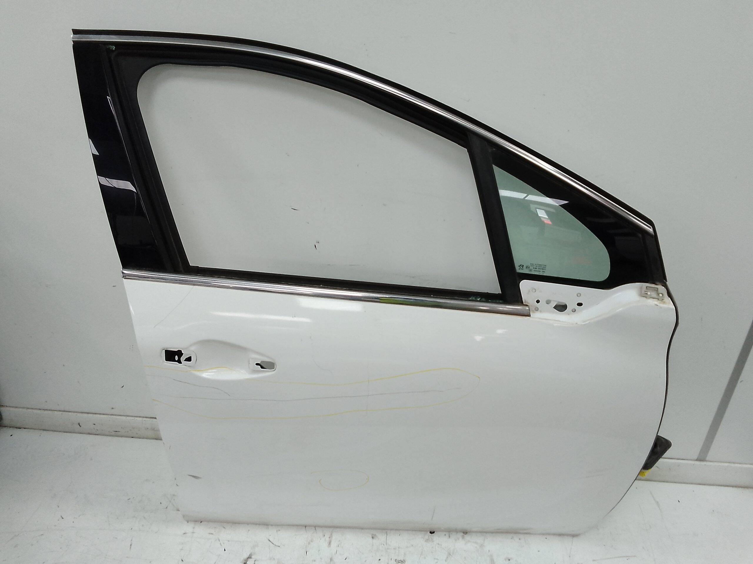 Puerta delantera derecha volkswagen tiguan (5n2)(02.2011->)