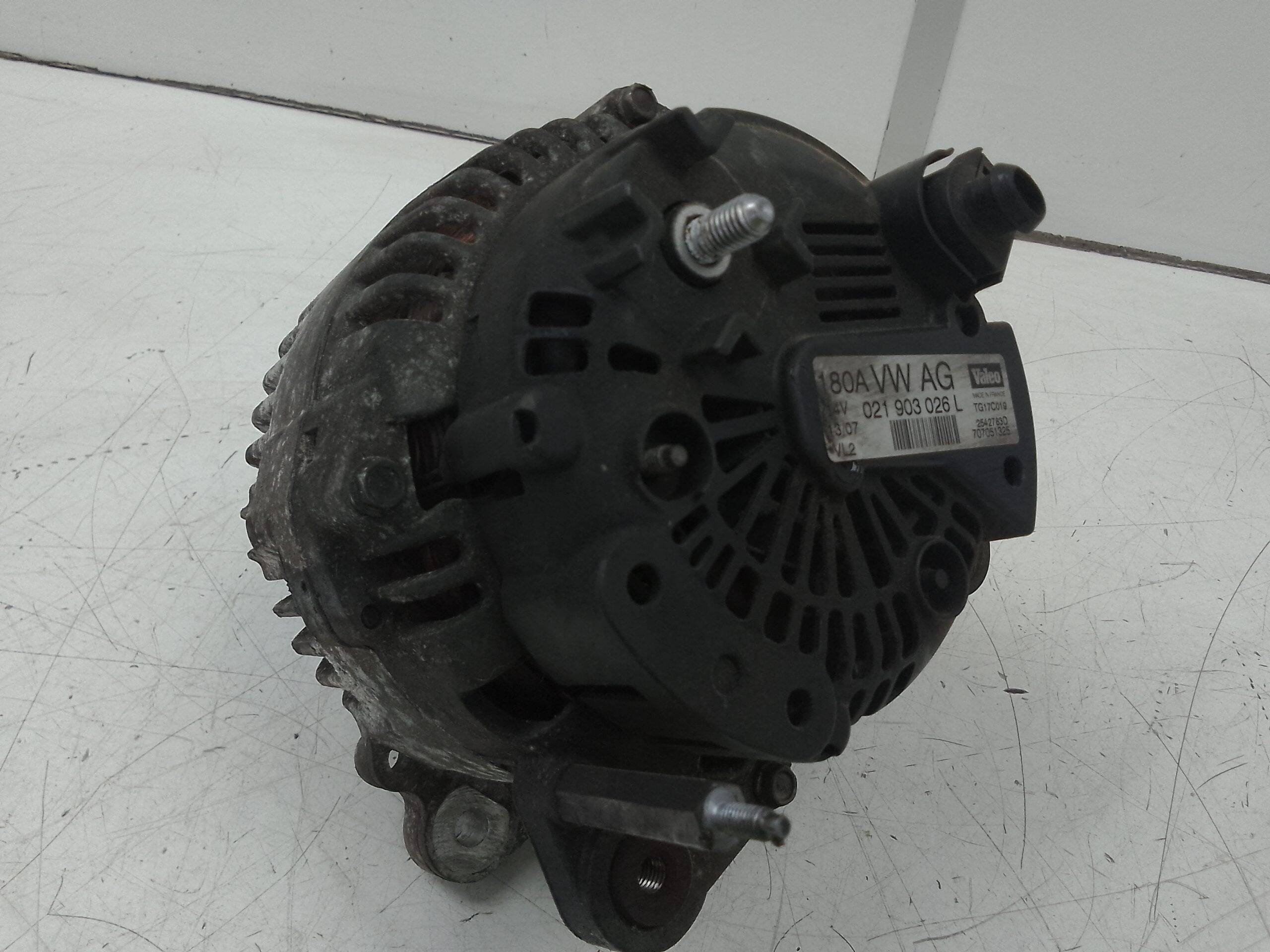 Alternador volkswagen passat cc (357)(05.2008->)