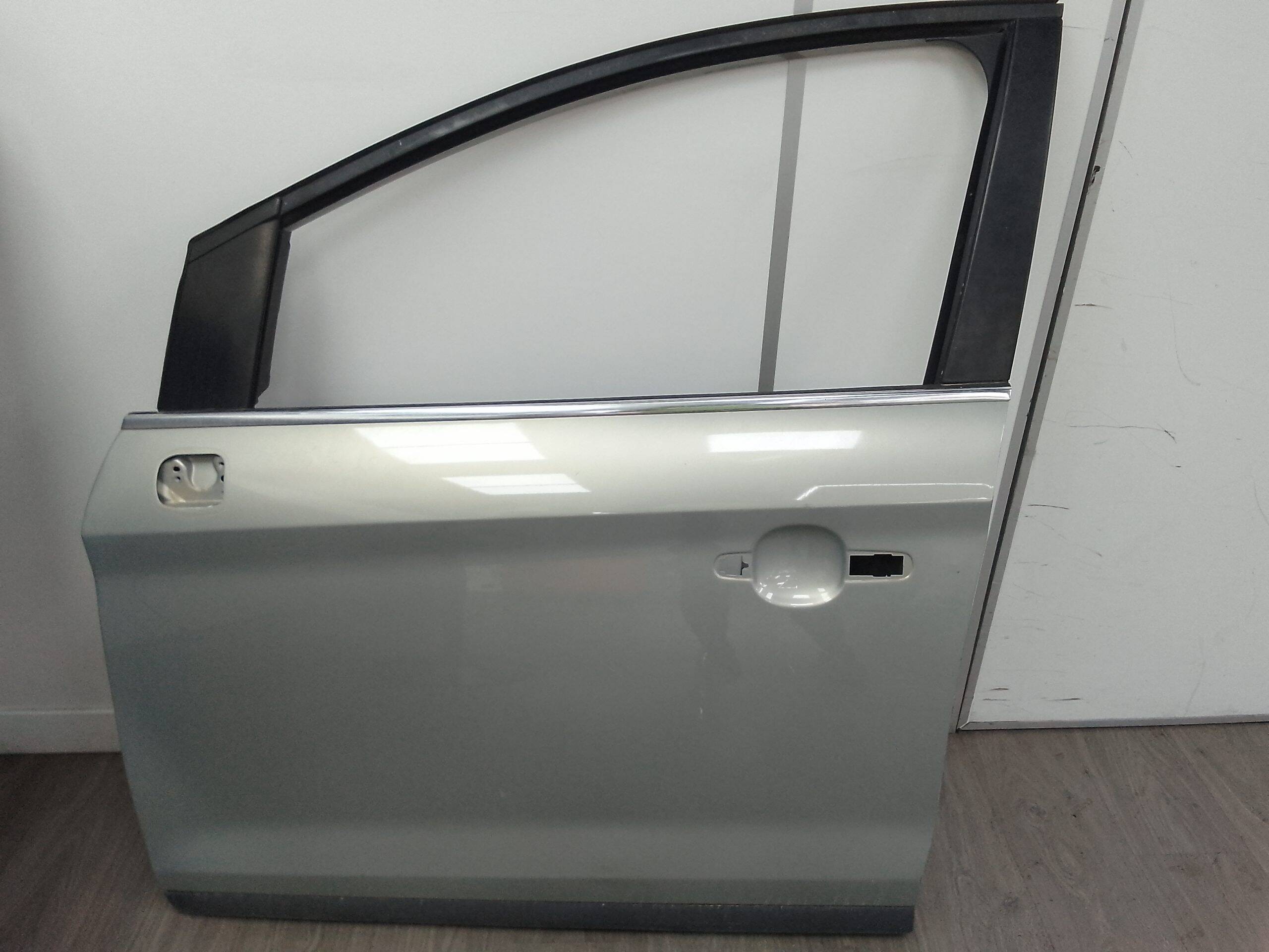 Puerta delantera izquierda ford kuga (cbv)(2008->)