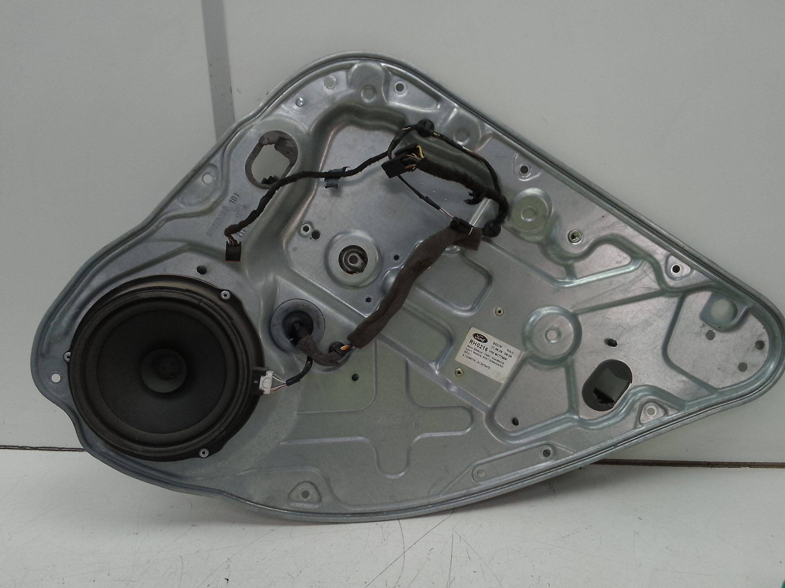 Elevalunas trasero derecho ford kuga (cbv)(2008->)