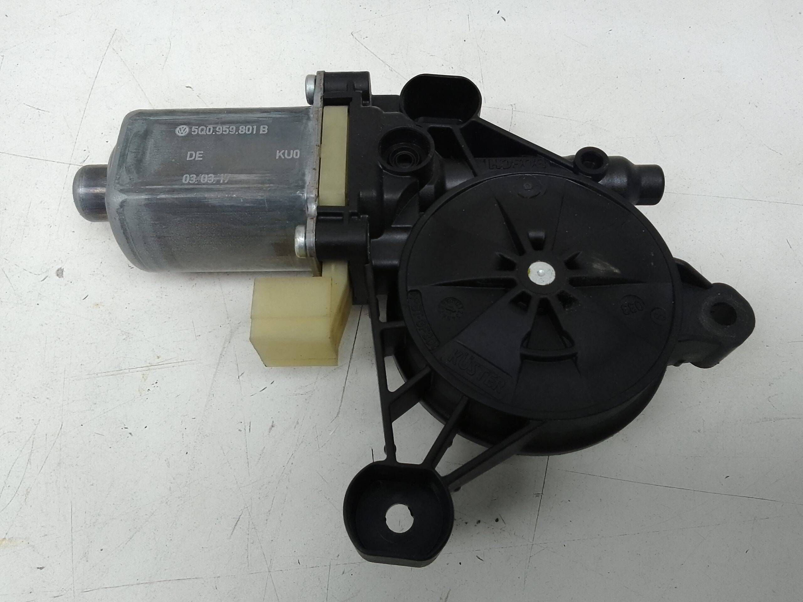 Motor elevalunas delantero izquierdo seat leon (5f1)(09.2012->)