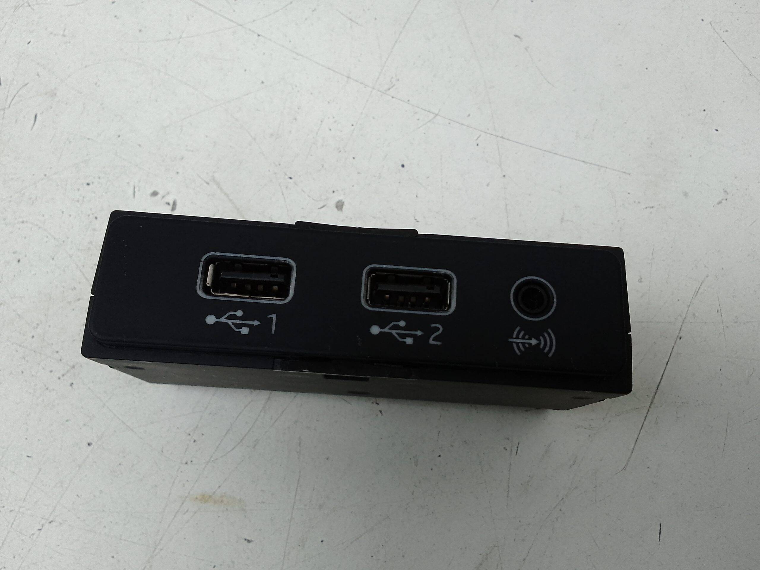 Puerto usb aux seat leon (5f1)(09.2012->)