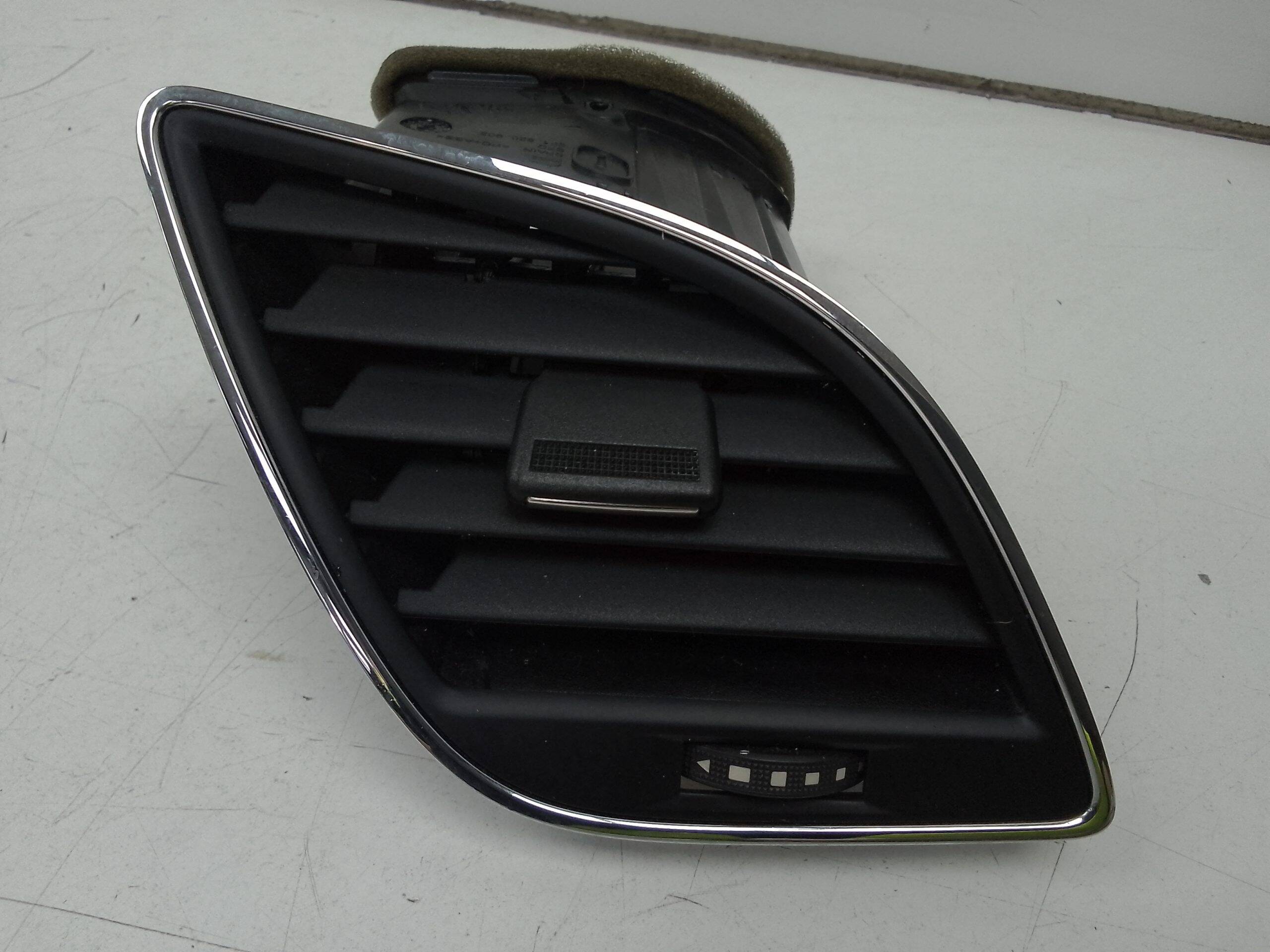 Rejilla seat leon (5f1)(09.2012->)