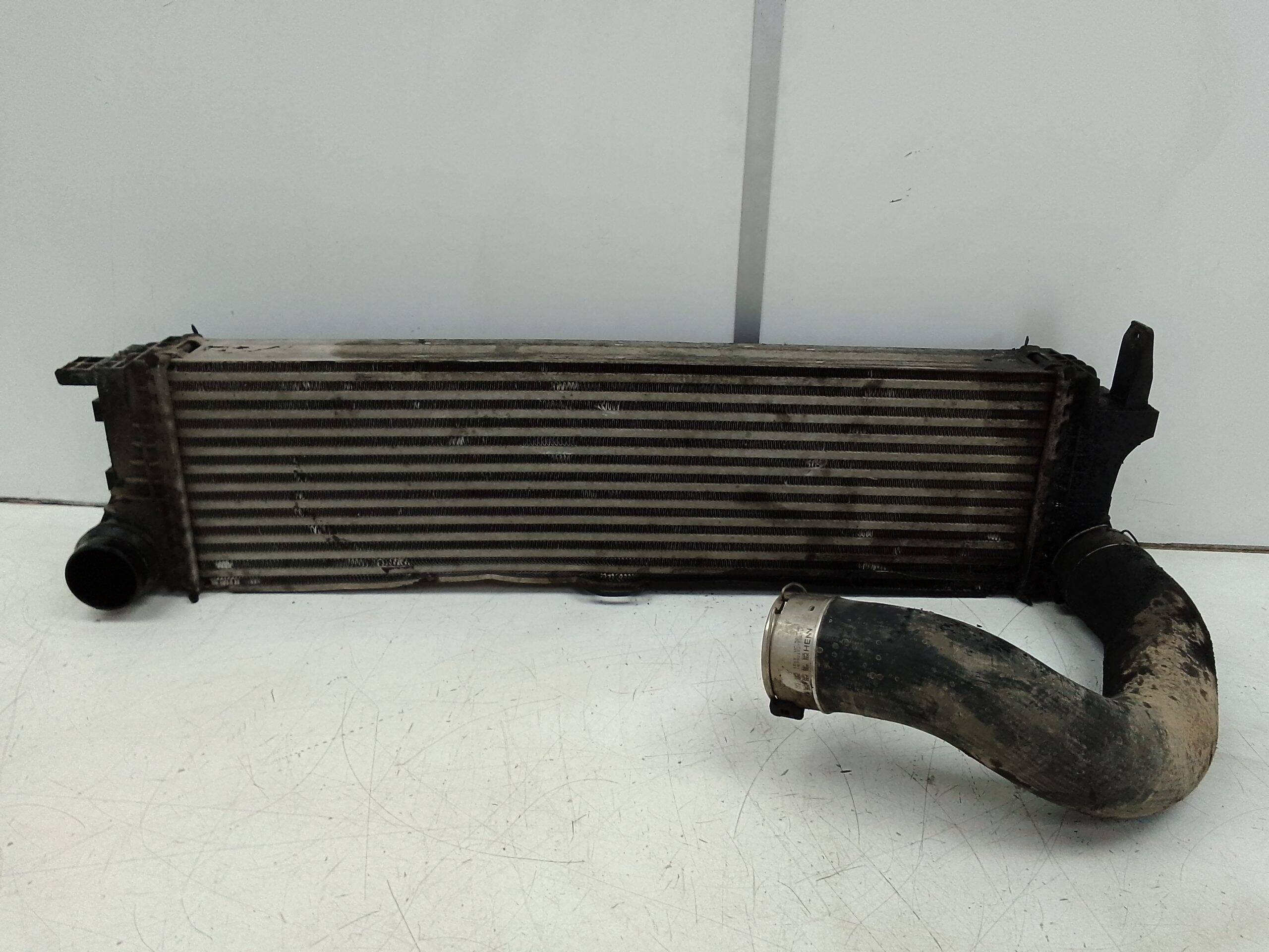 Intercooler mercedes-benz v -clase combi (447)(01.2014->)