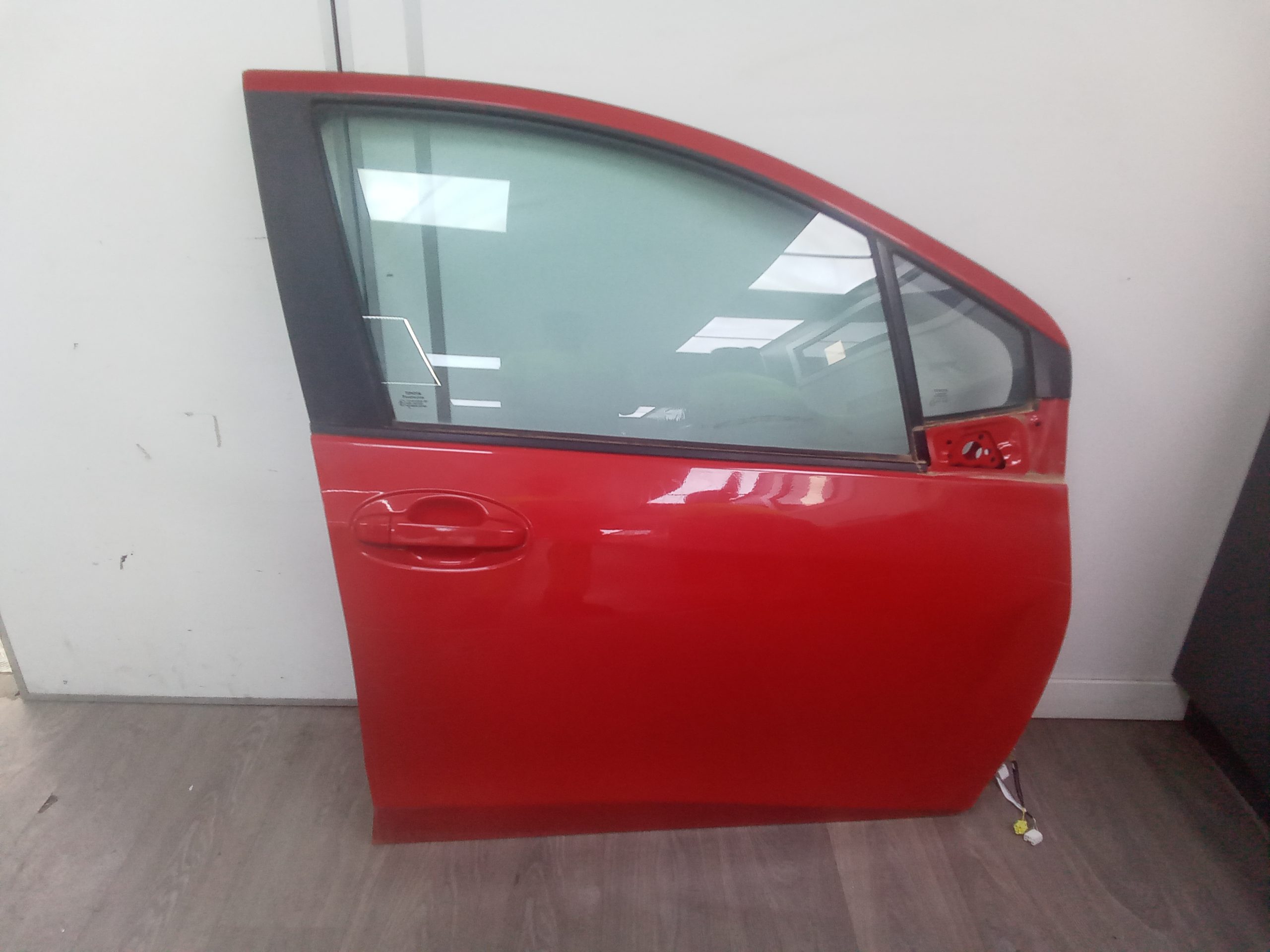 Puerta delantera derecha toyota yaris (xp13)(2017->)