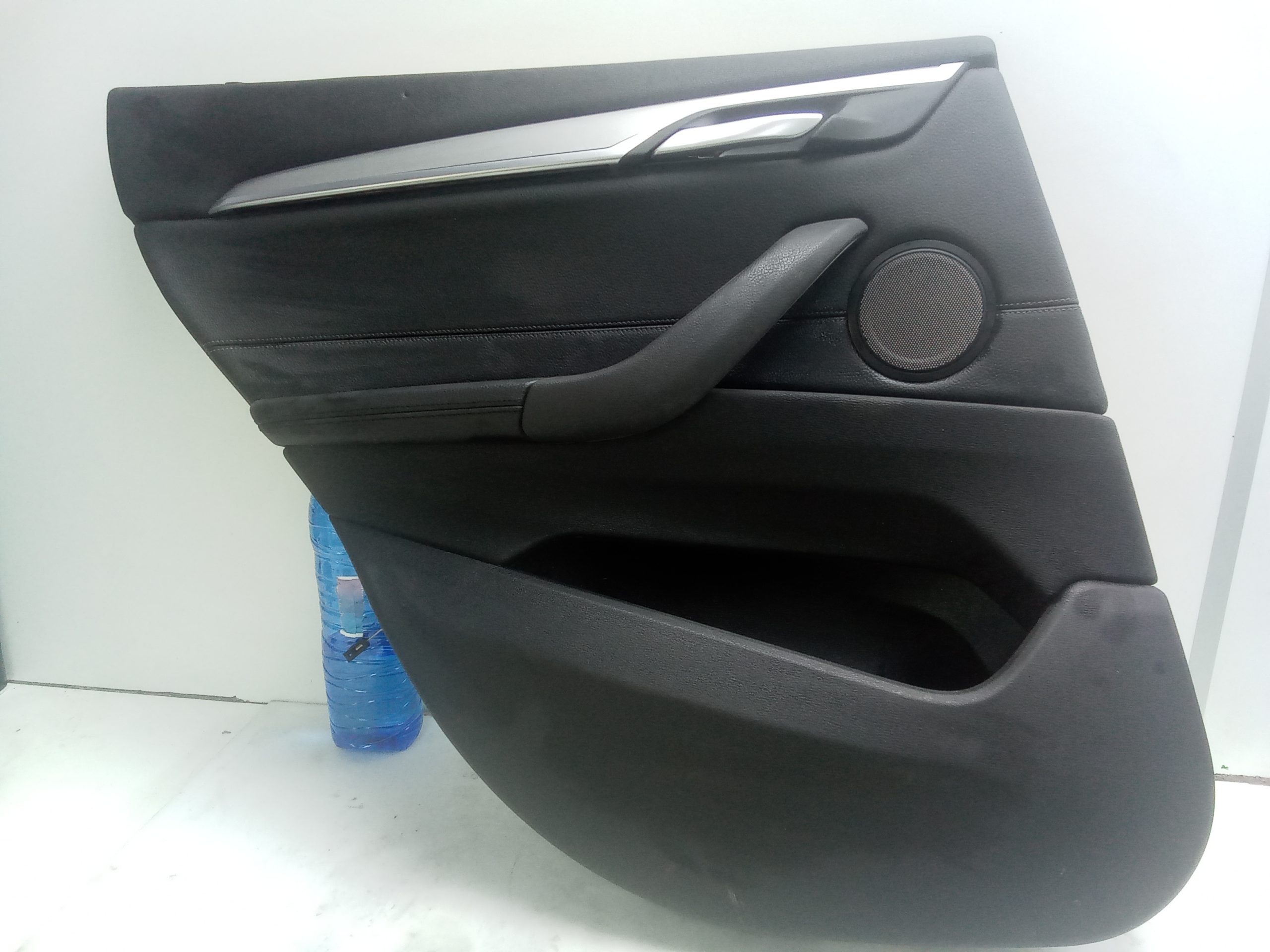 Guarnecido puerta trasera izquierda bmw serie x1 (f48)(2015->)