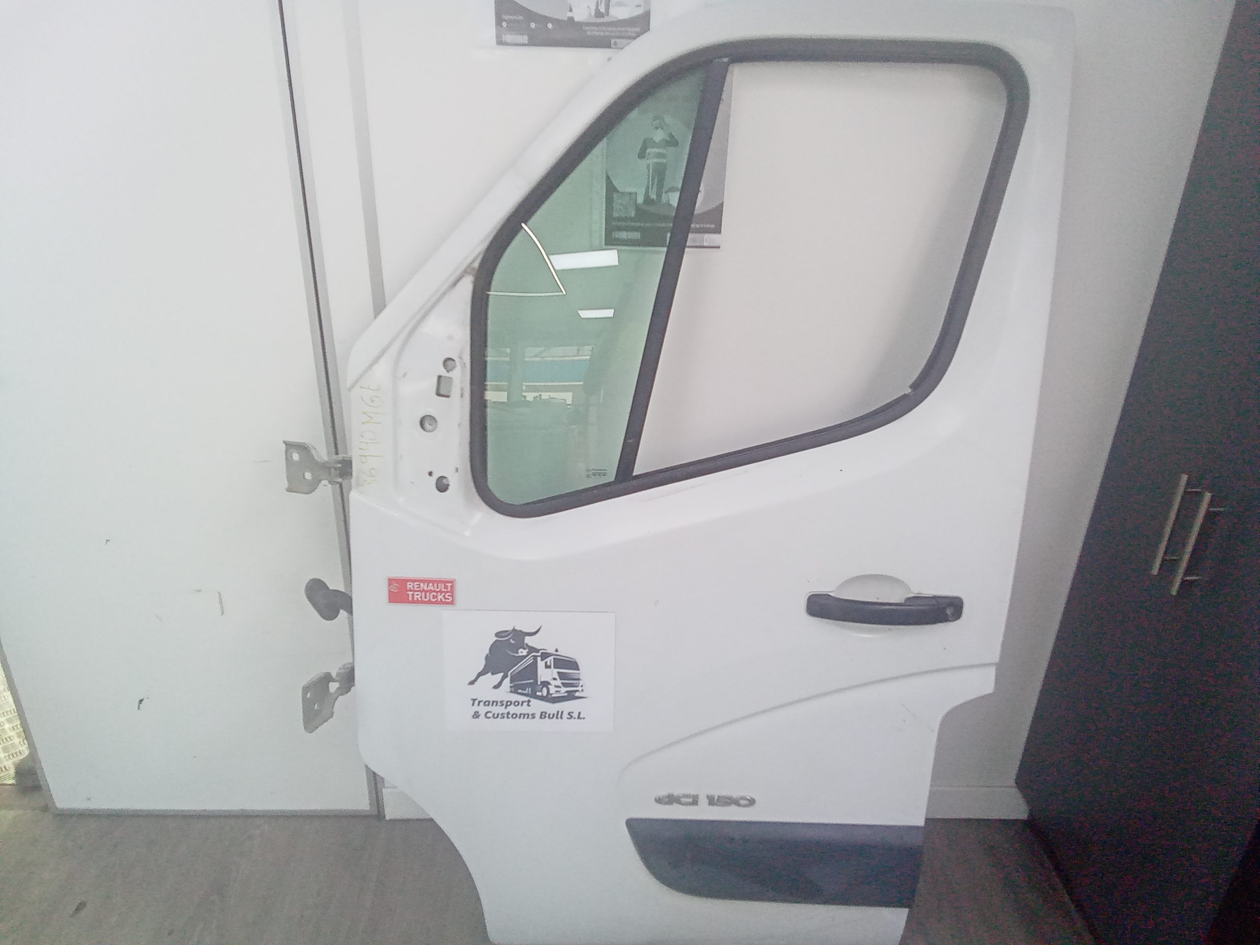 Puerta delantera izquierda renault master iii caja cerrada (10.2010->)