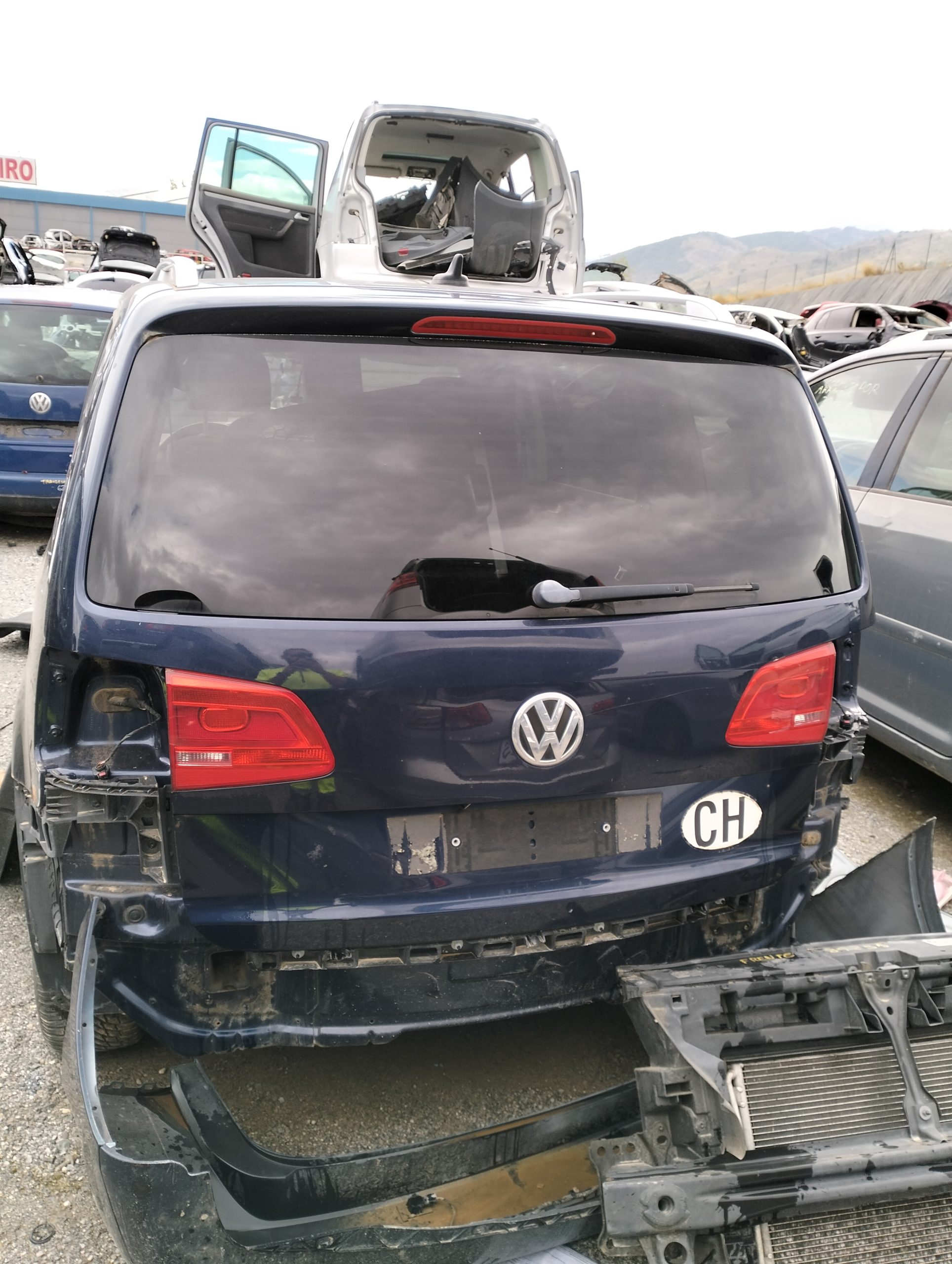 Porton trasero volkswagen touran (1t3)(08.2010->)