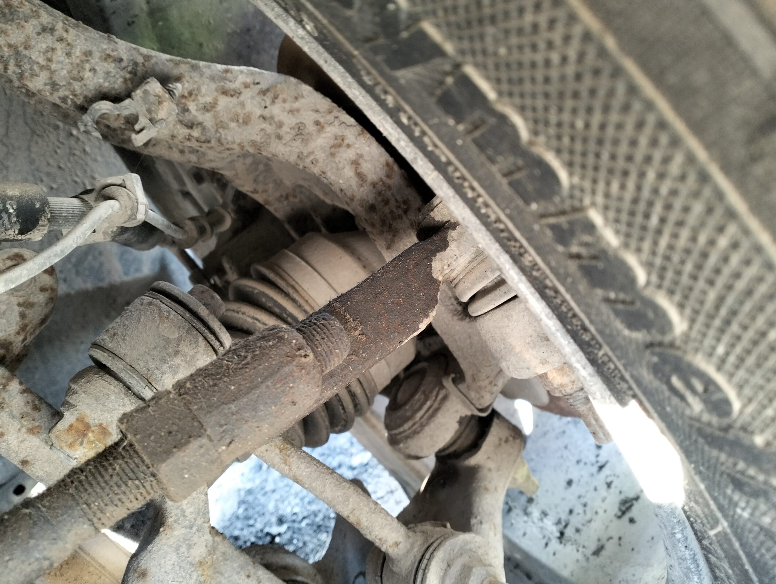 Palier transmision delantera izquierdo jeep cherokee (kj)(2002->)