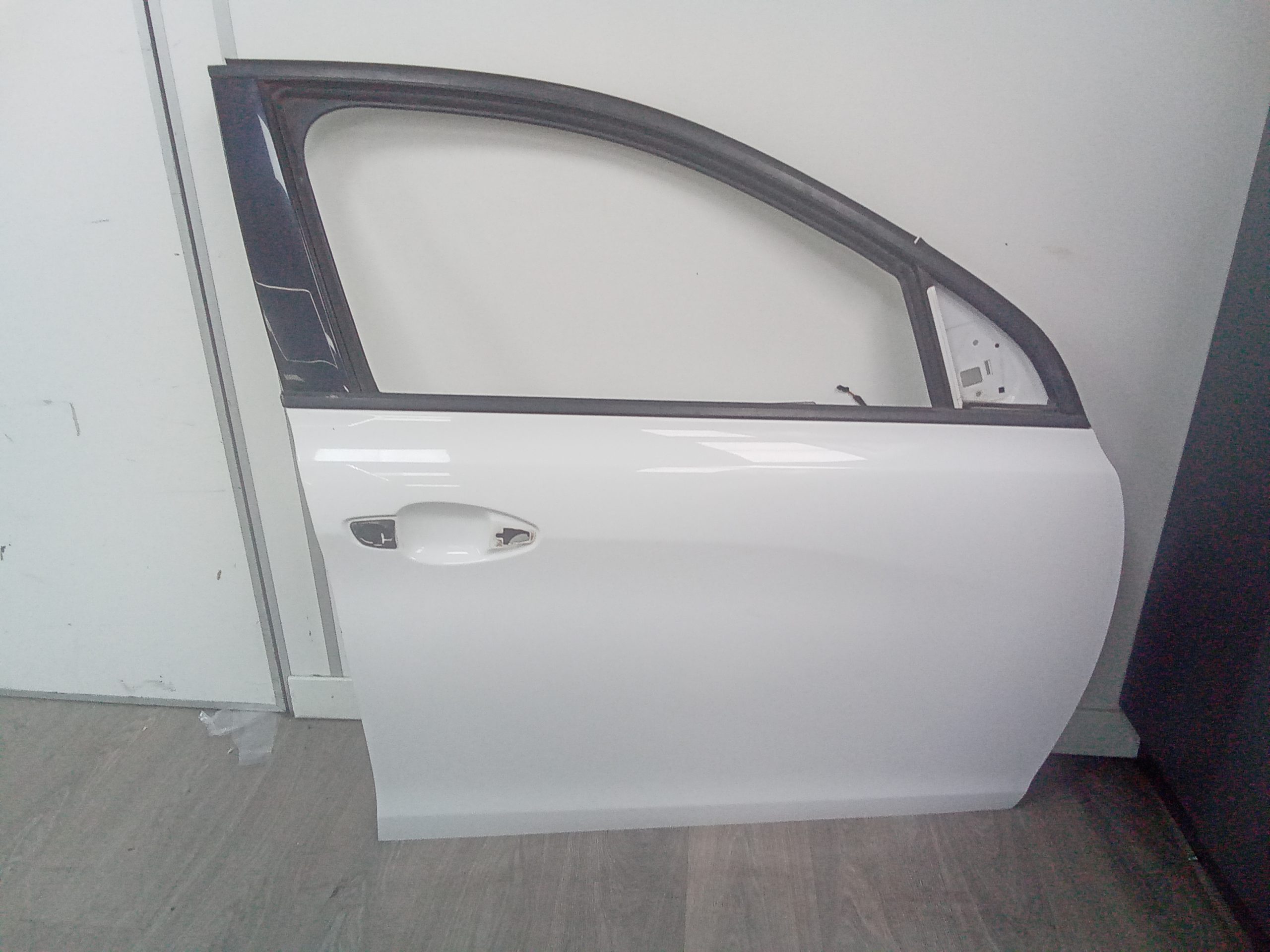 Puerta delantera derecha peugeot 308 (2013->)