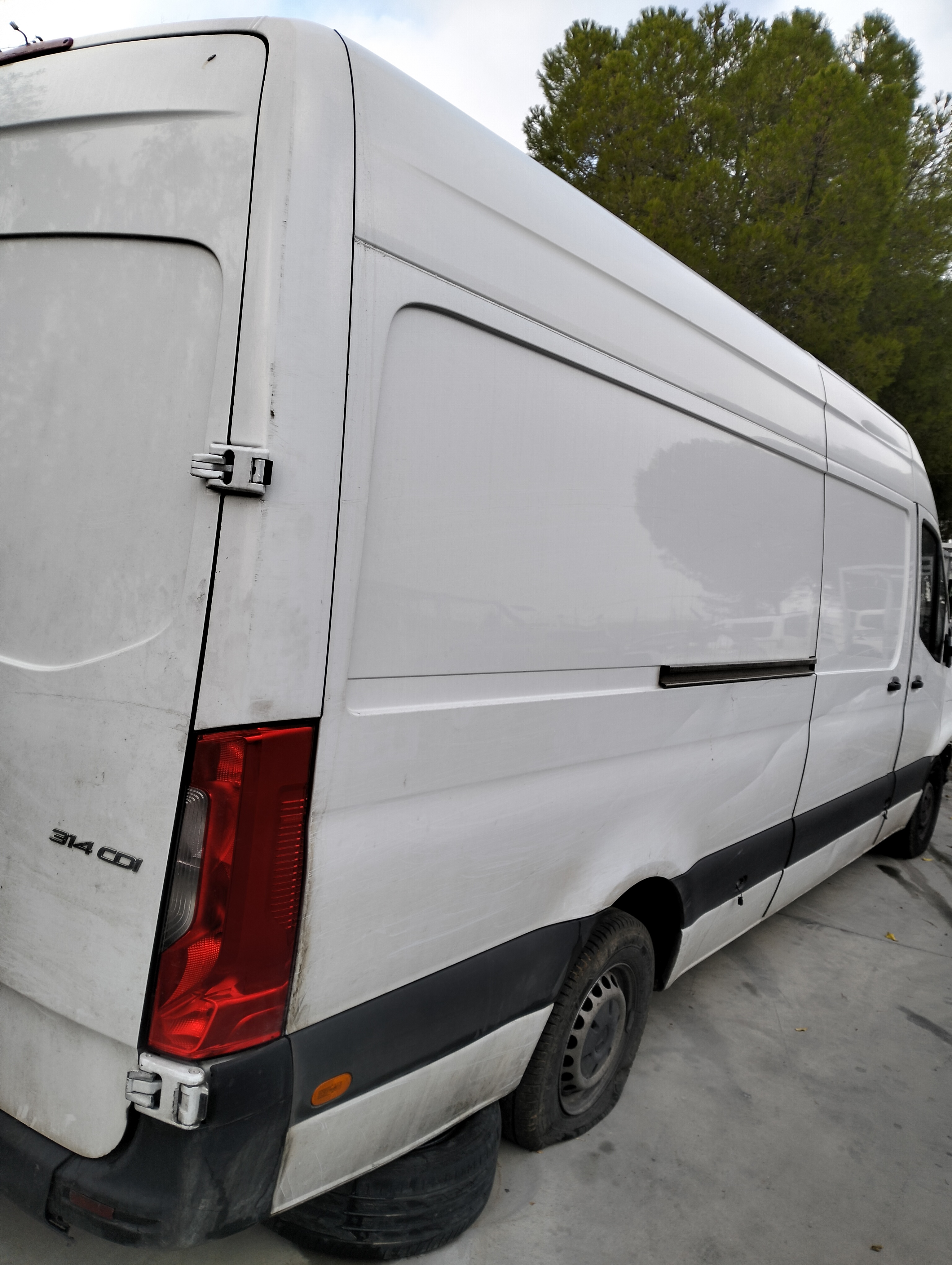 Soporte rueda repuesto mercedes-benz sprinter iii camión fwd (910)(02.2018->)