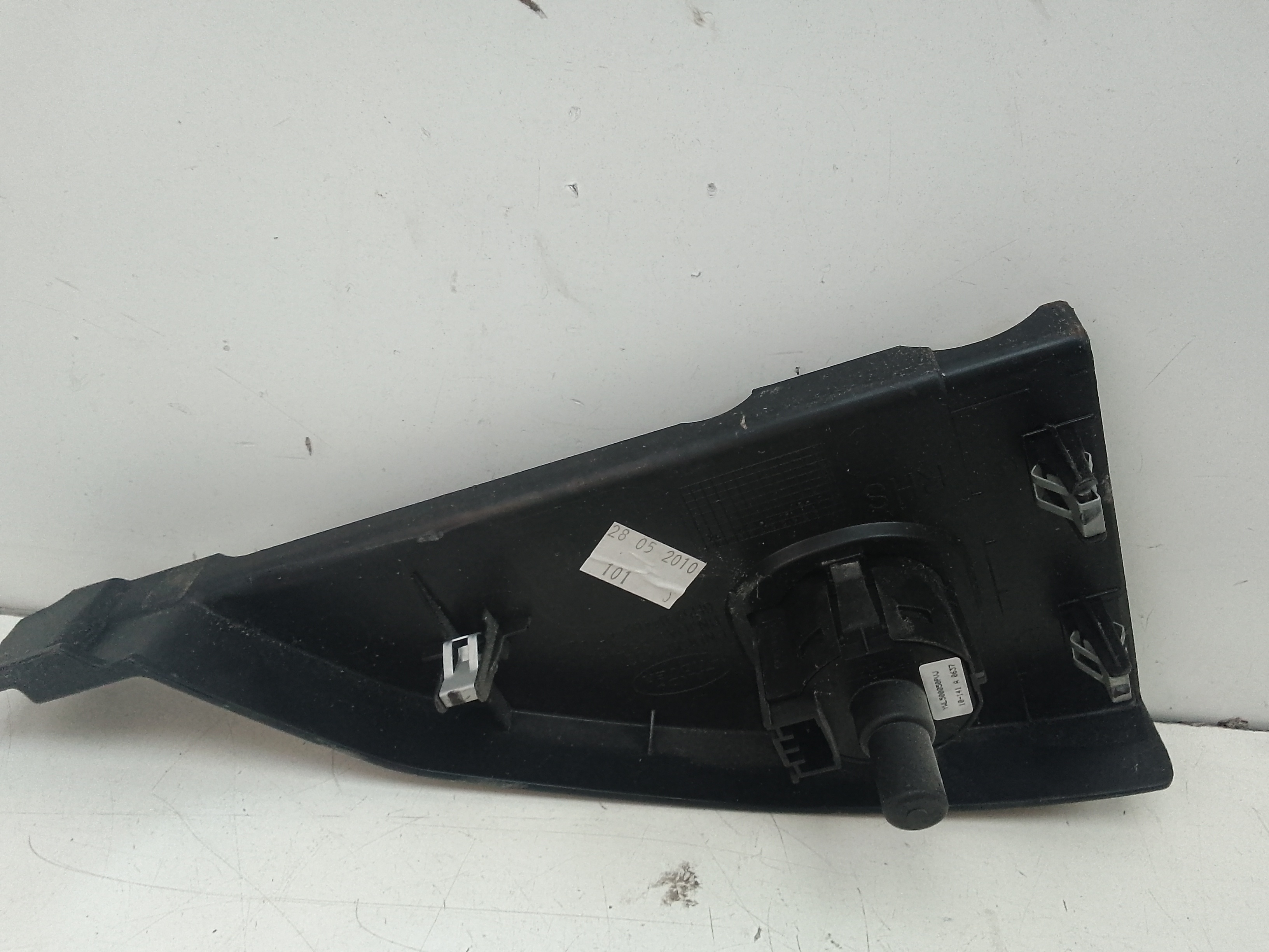 Moldura puerta  delantera derecha land rover freelander (lr2)(2007->)