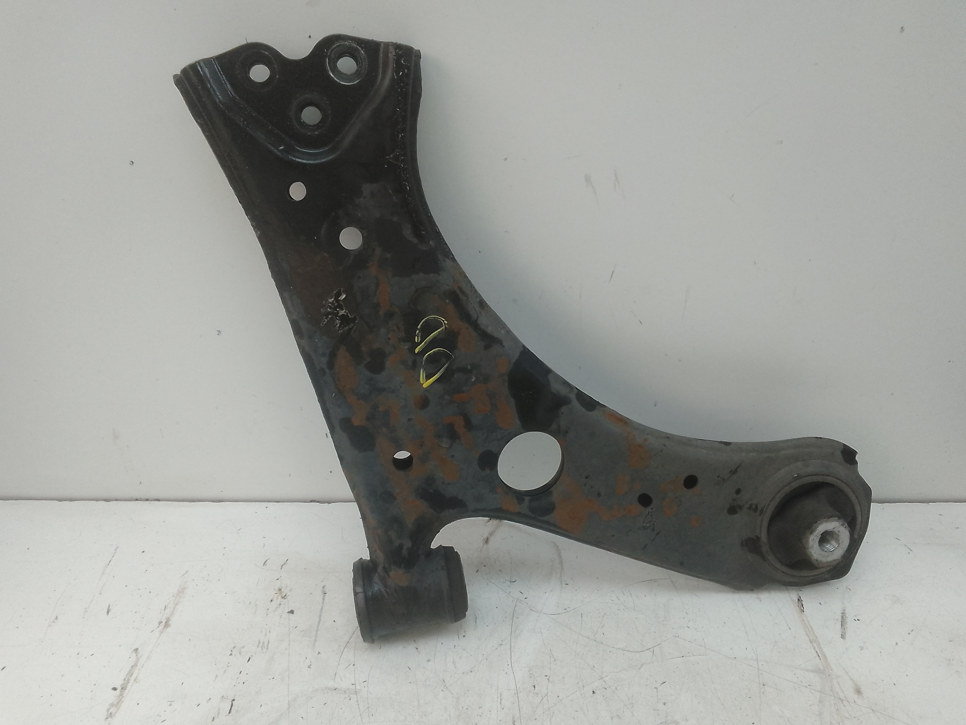 Brazo suspension inferior delantero derecho fiat ii tipo (356) berlina (2016->)