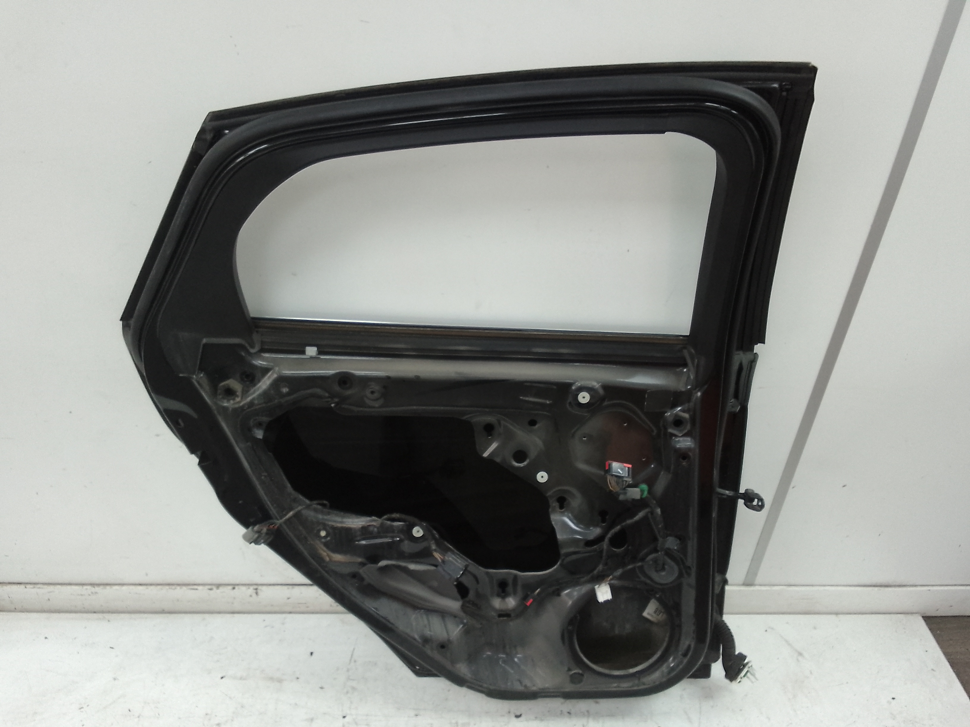 Puerta trasera izquierda ford focus berlina (cb8)(2010->)