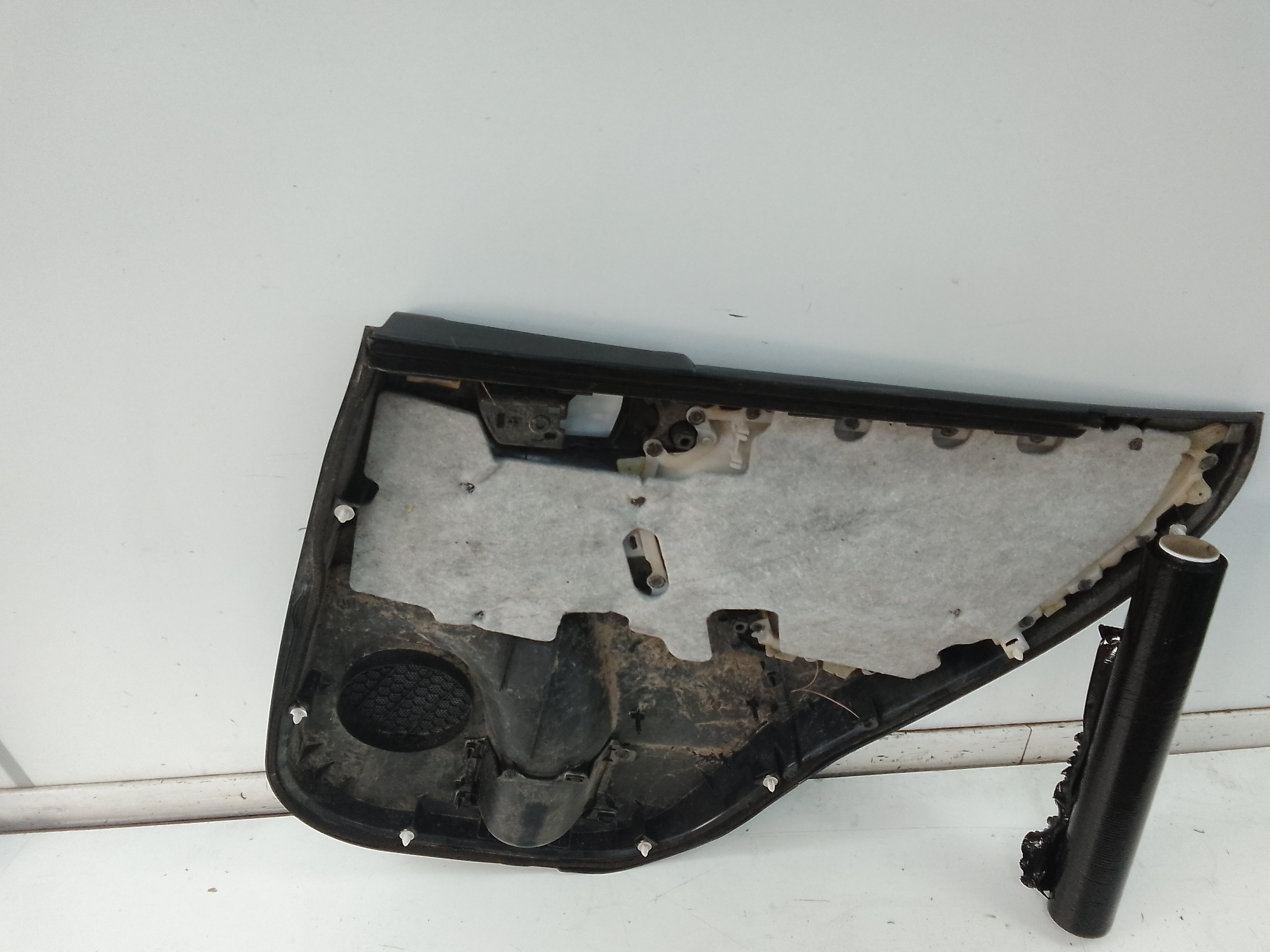 Guarnecido puerta trasera izquierda toyota rav4 (a4)(2013->)