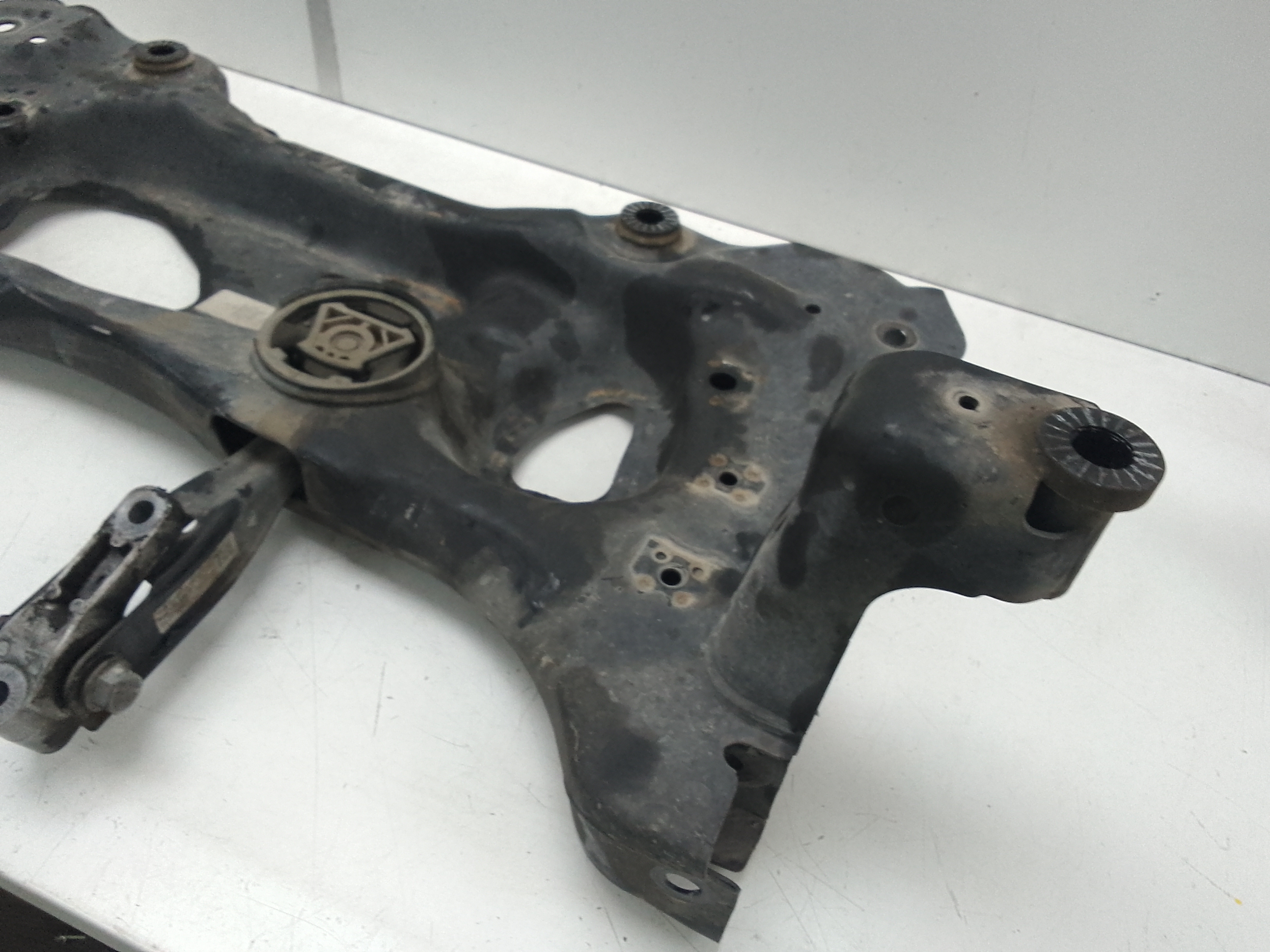 Cuna de motor seat leon (5f1)(09.2012->)