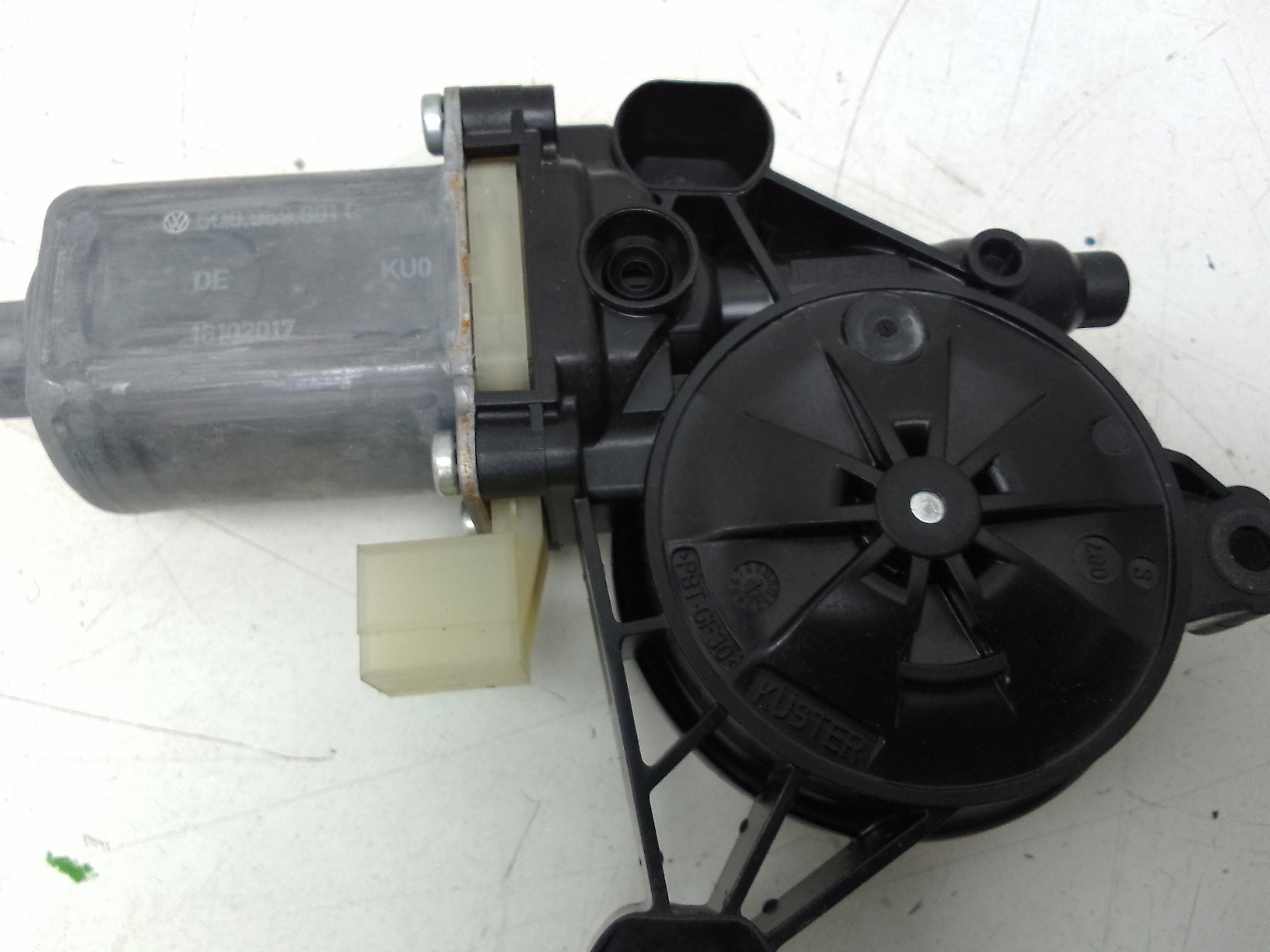 Motor elevalunas delantero izquierdo volkswagen golf vii berlina (bq1/be2)(01.2017->)