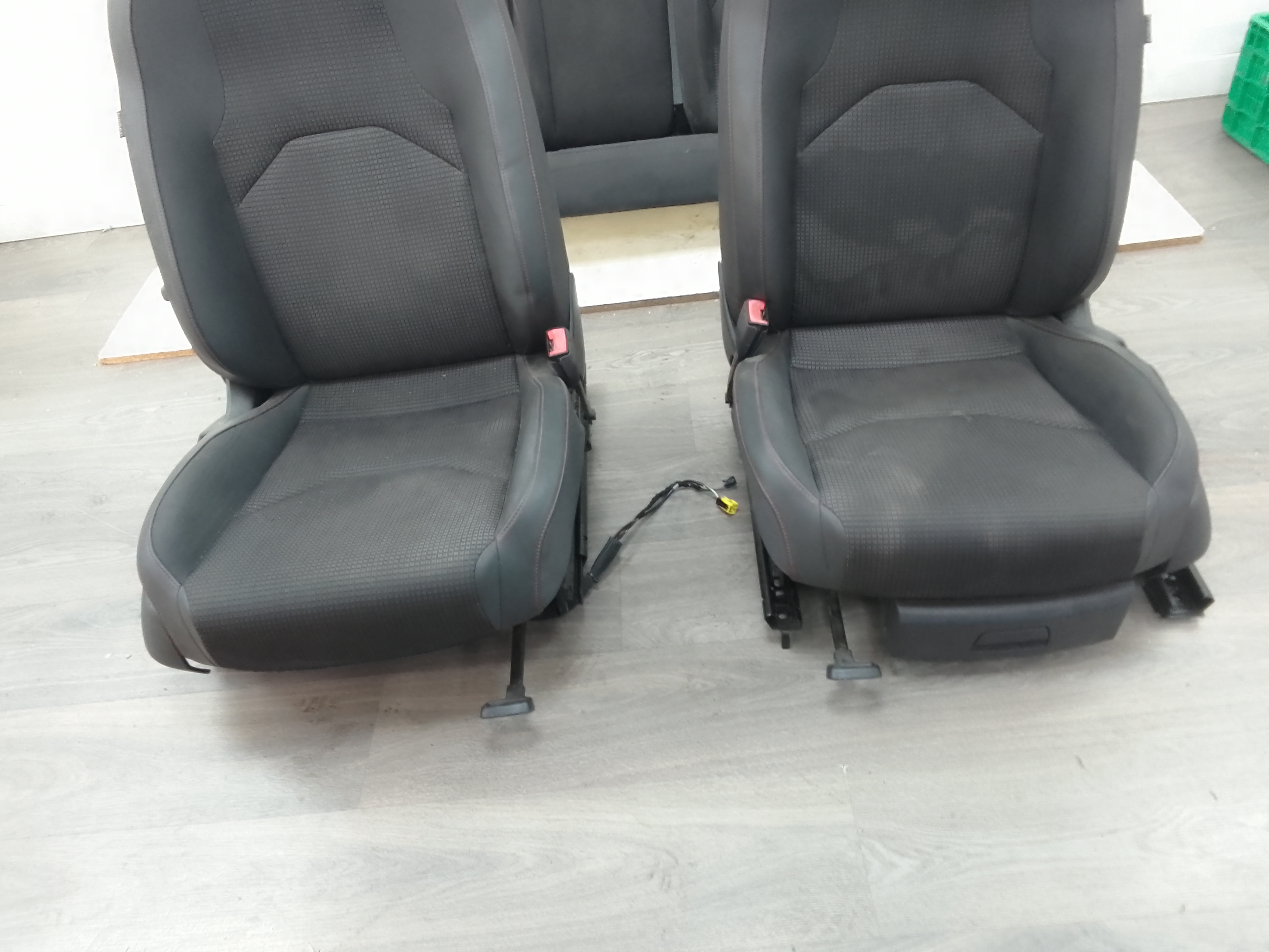 Juego asientos completo seat leon (5f1)(09.2012->)